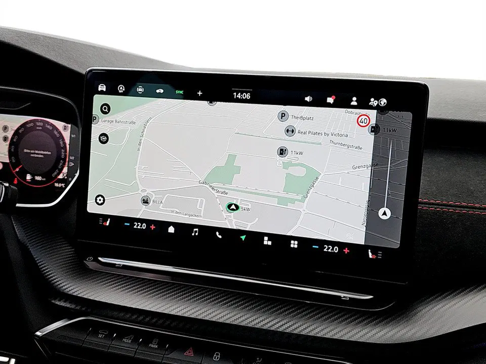 Skoda Octavia Combi 2.0 TSI DSG RS | Bild 19 von 27