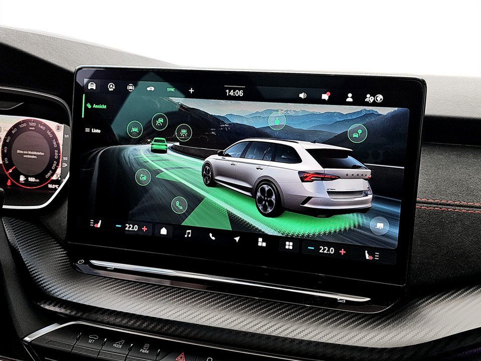 Skoda Octavia Combi 2.0 TSI DSG RS | Bild 20 von 27
