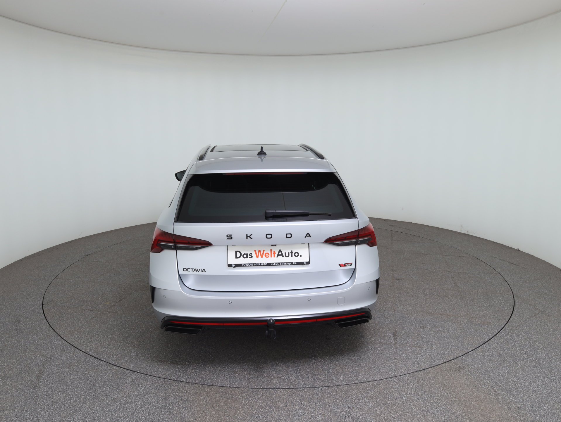 Skoda Octavia Combi 2.0 TSI DSG RS | Bild 6 von 8