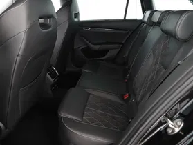 Skoda Octavia Combi 1.4 TSI RS iV | Thumbnail 25 von 31