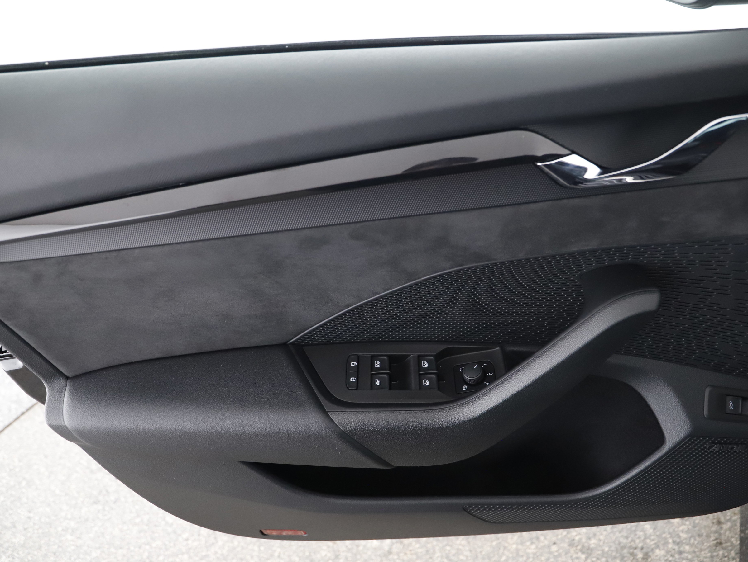 Skoda Octavia Combi 1.4 TSI RS iV | Bild 10 von 31