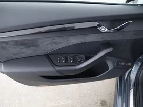 Skoda Octavia Combi 1.4 TSI RS iV | Thumbnail 11 von 31