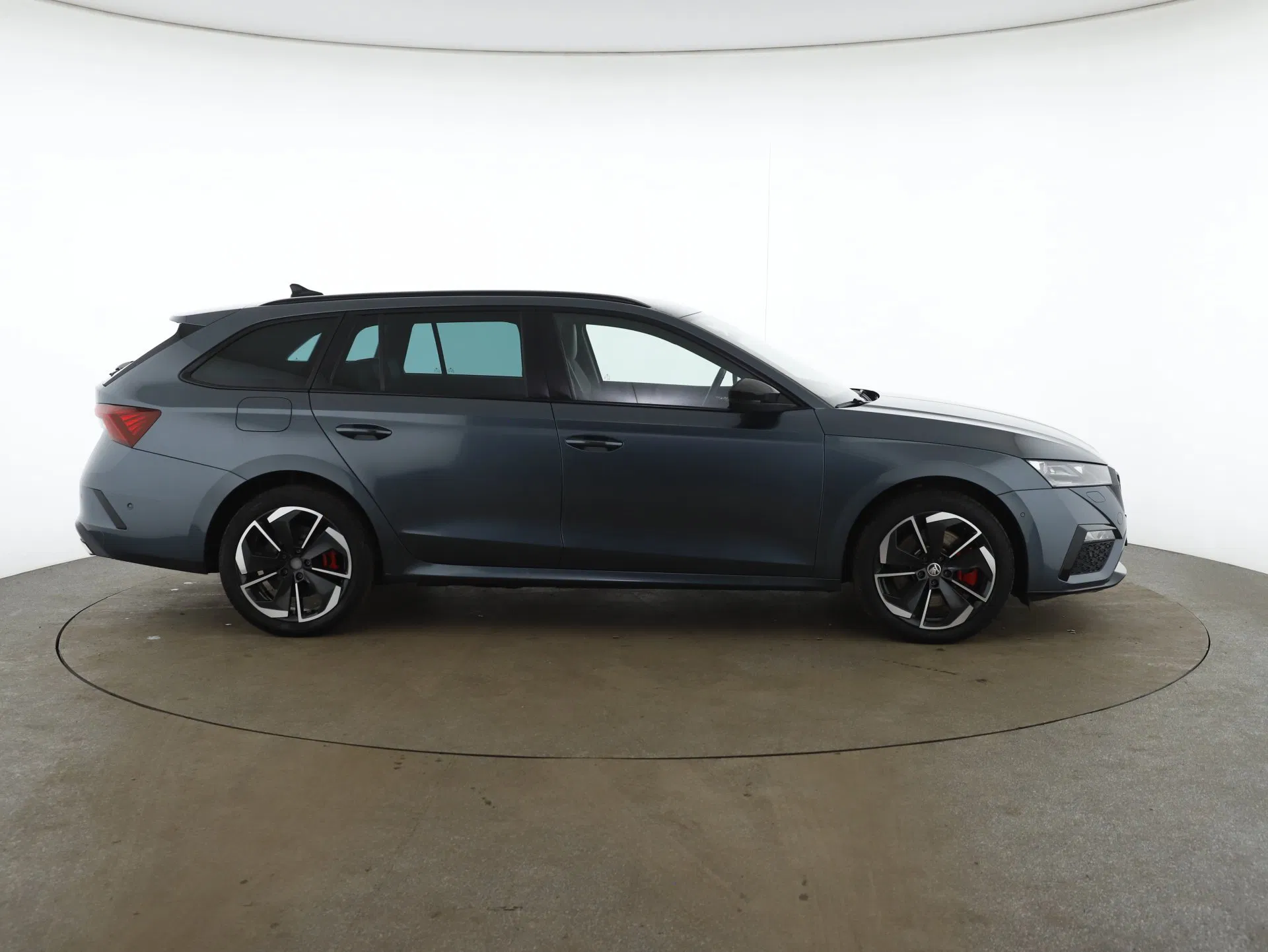 Skoda Octavia Combi 1.4 TSI RS iV | Bild 5 von 31