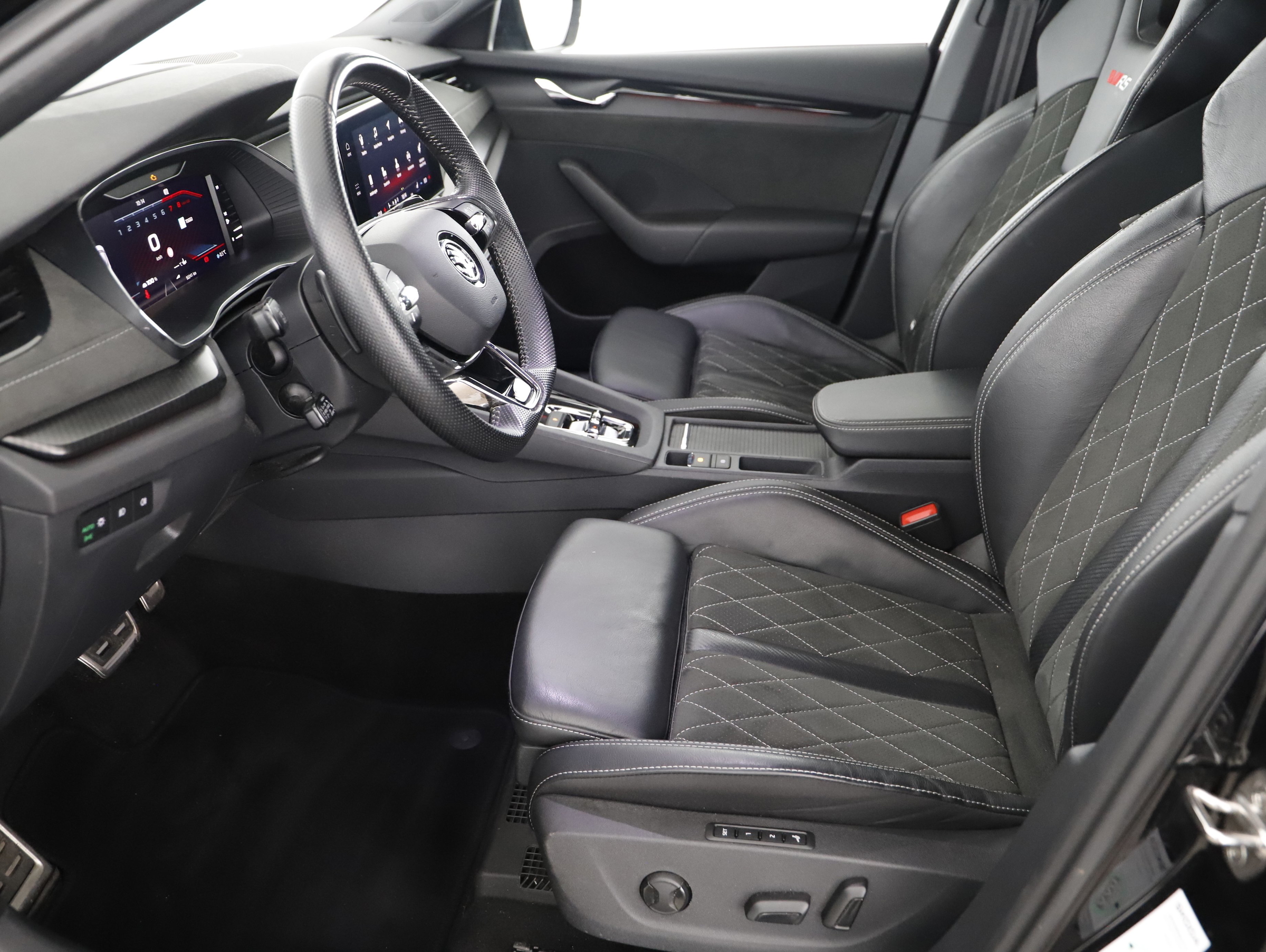 Skoda Octavia Combi 1.4 TSI RS iV | Bild 2 von 24