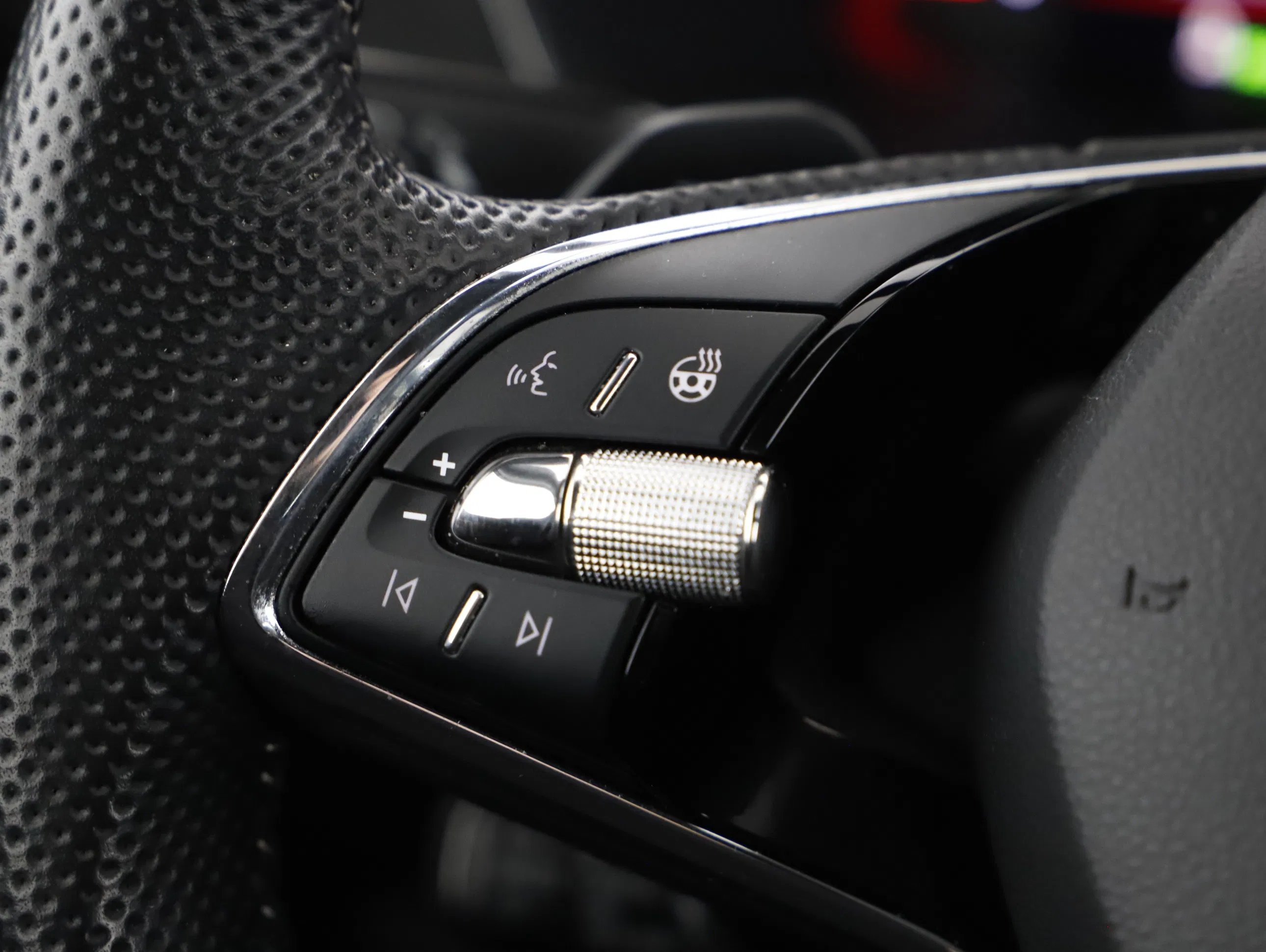 Skoda Octavia Combi 1.4 TSI RS iV | Bild 12 von 24