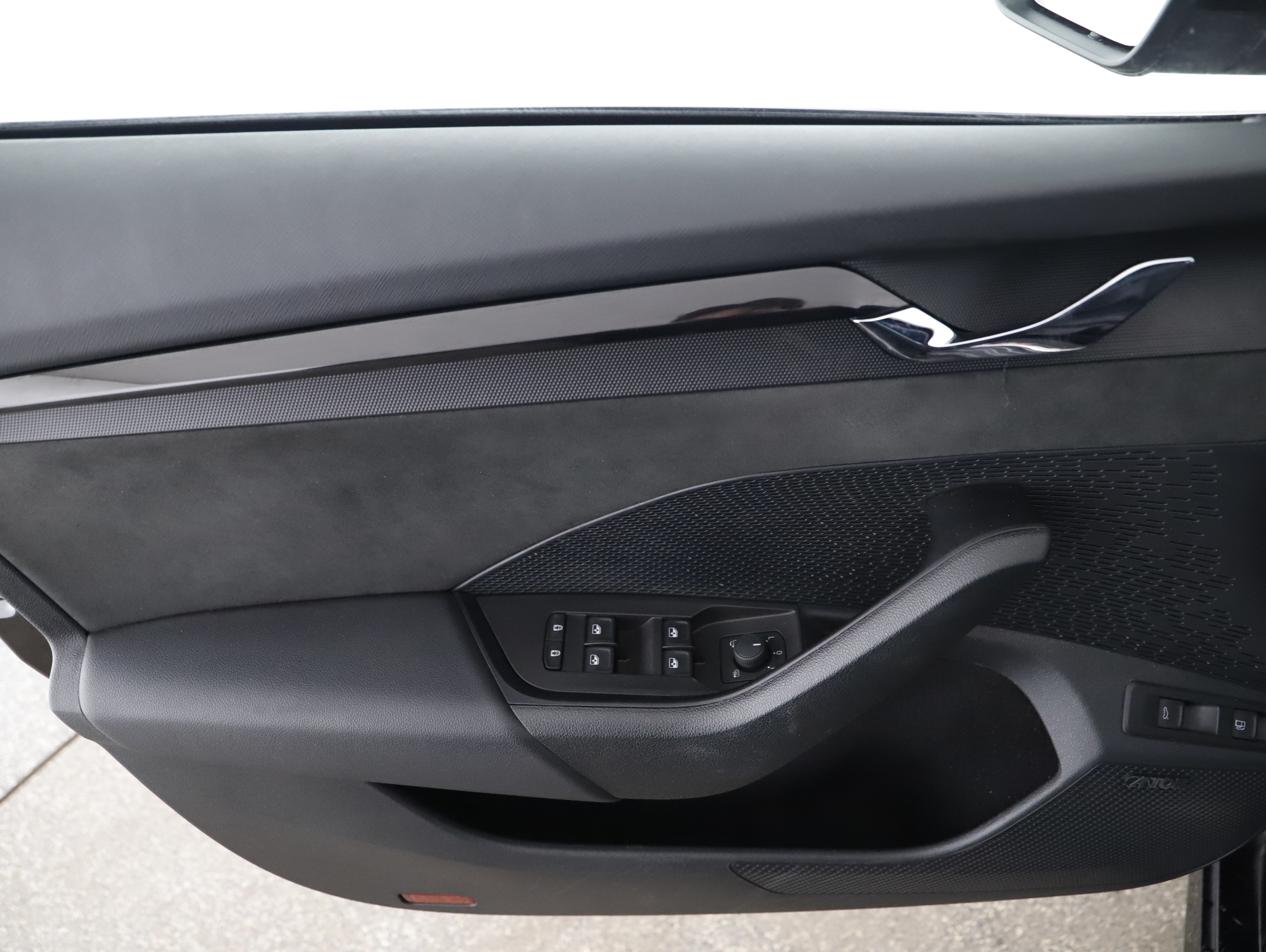 Skoda Octavia Combi 1.4 TSI RS iV | Bild 15 von 24