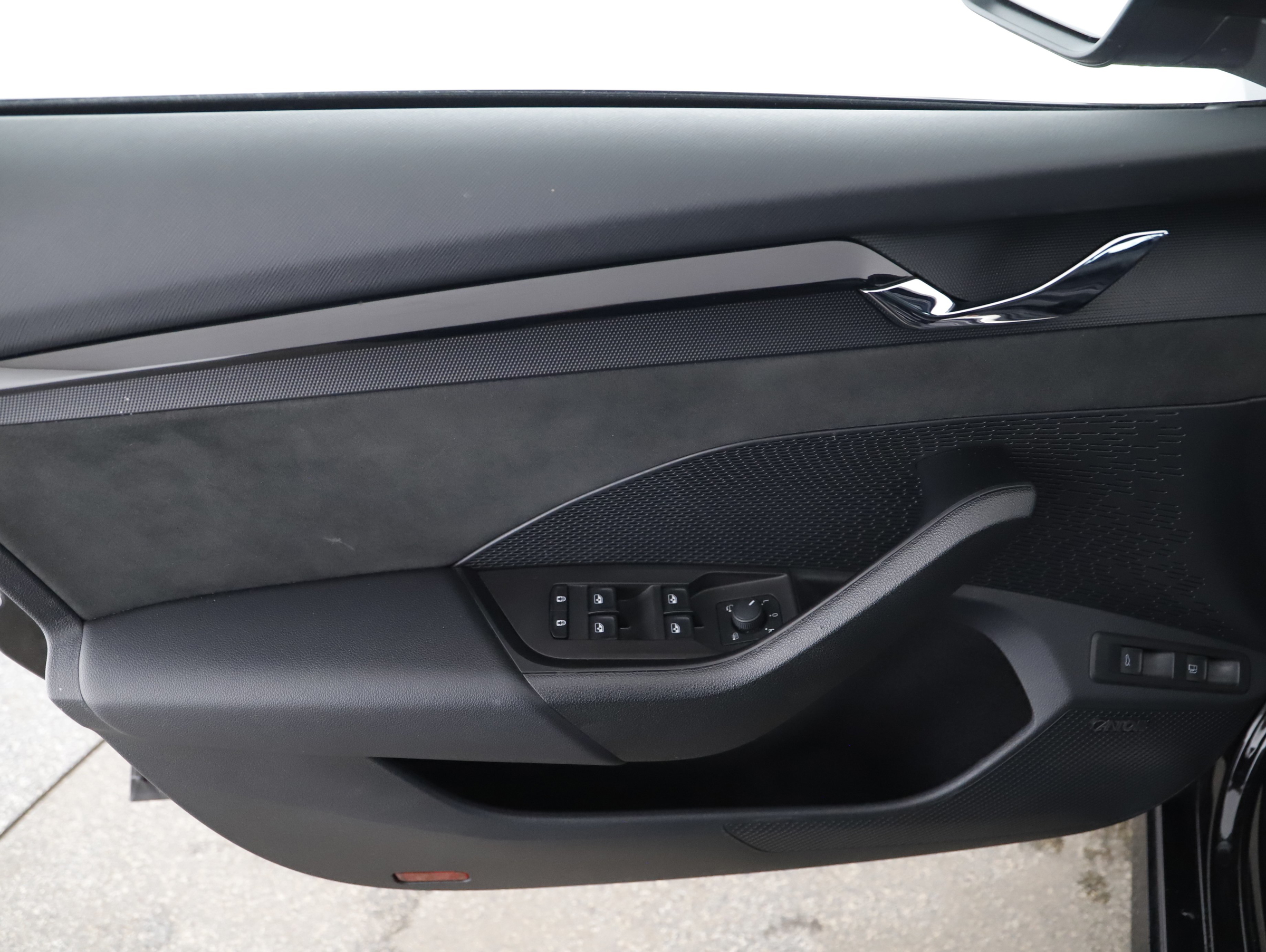 Skoda Octavia Combi 1.4 TSI RS iV | Bild 15 von 23