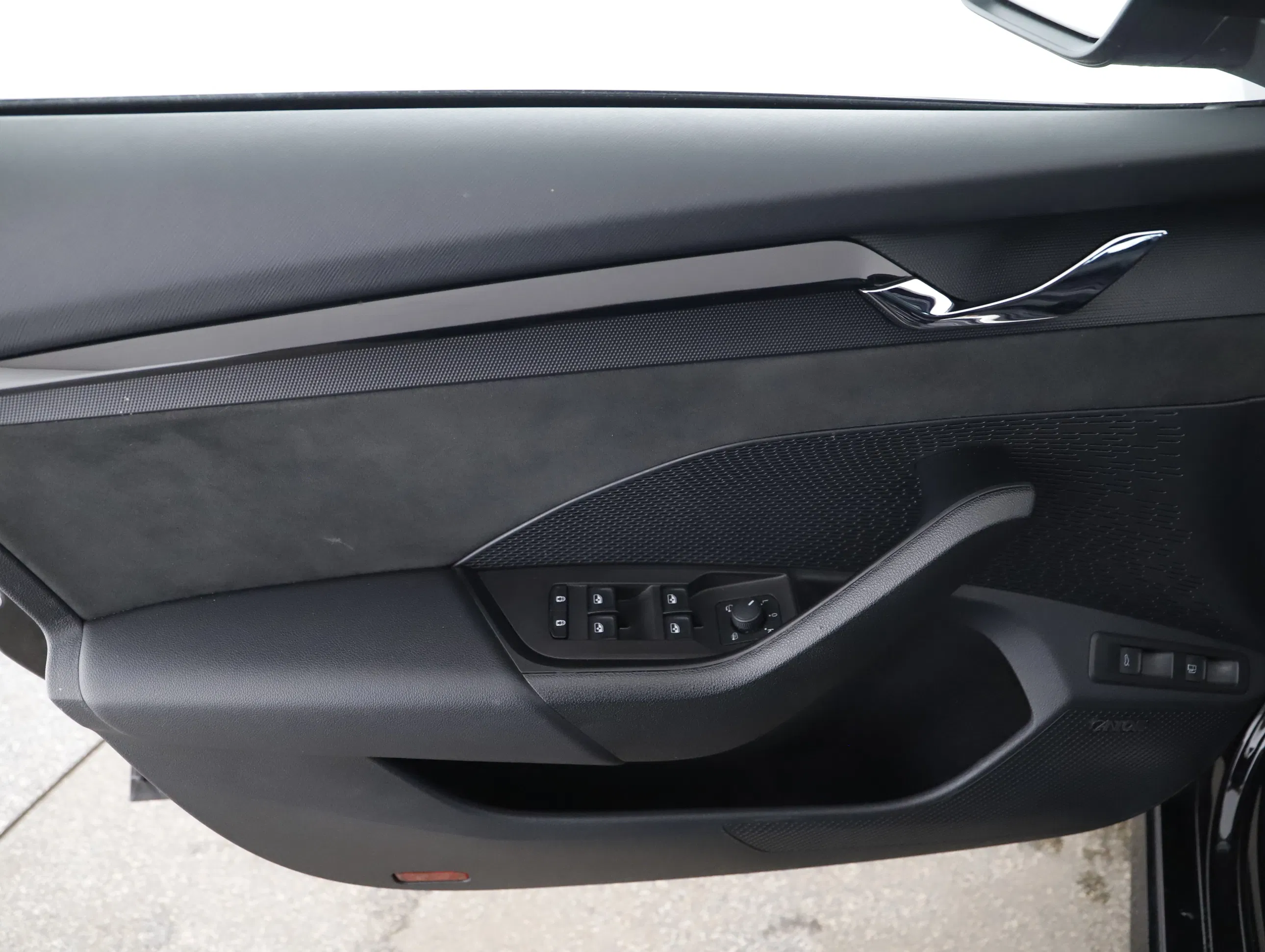 Skoda Octavia Combi 1.4 TSI RS iV | Bild 15 von 23