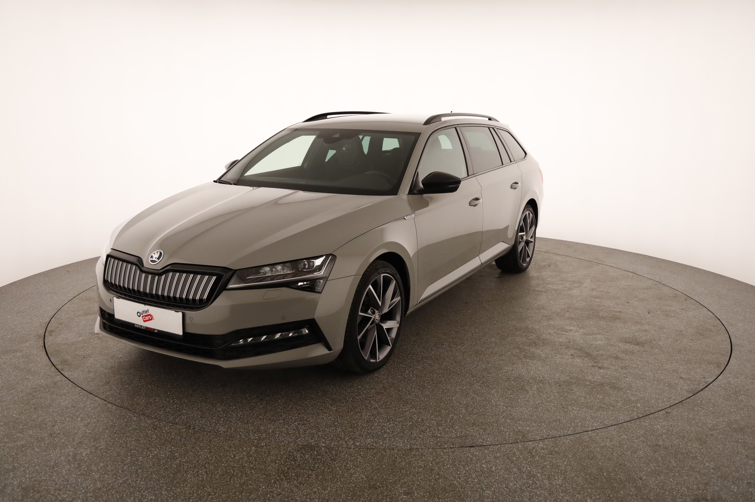 Skoda Superb Combi 1.4 TSI iV Sportline | Bild 2 von 27