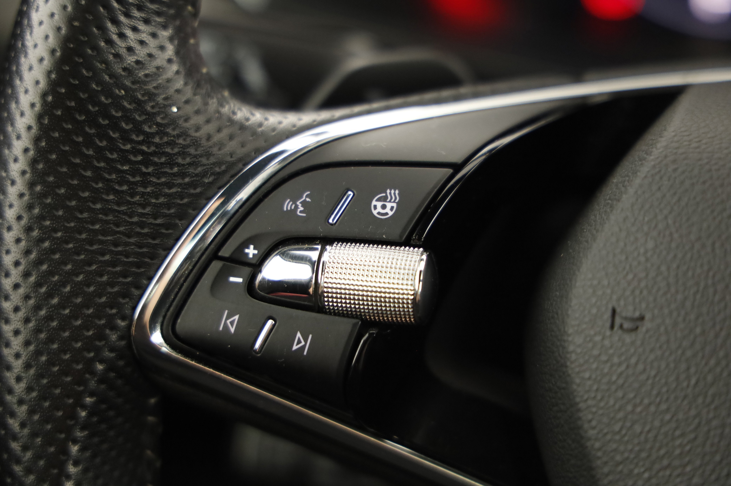 Skoda Superb Combi 1.4 TSI iV Sportline | Bild 13 von 27