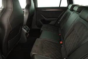 Skoda Superb Combi 1.4 TSI iV Sportline | Thumbnail 21 von 27