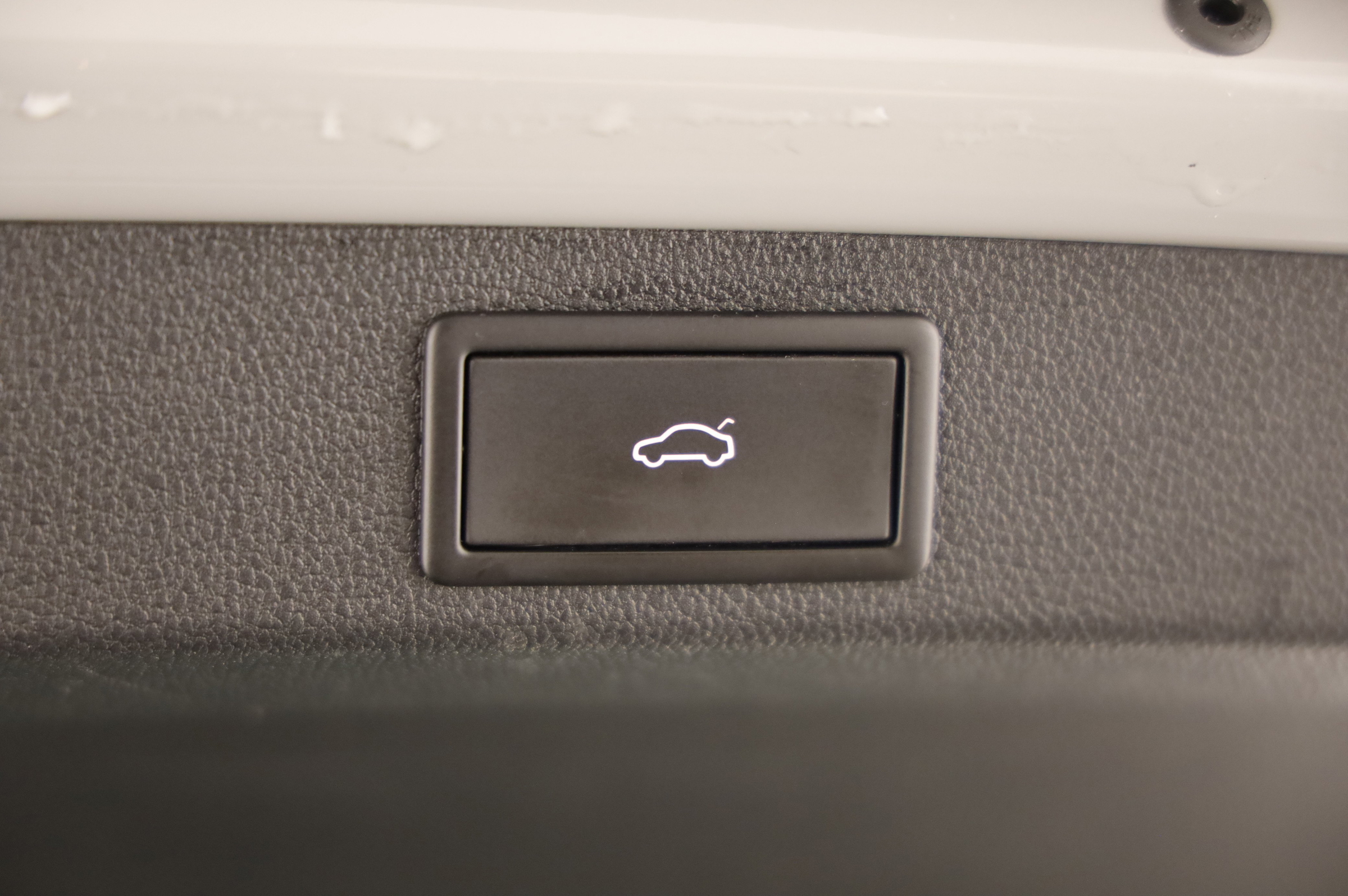 Skoda Superb Combi 1.4 TSI iV Sportline | Bild 23 von 27