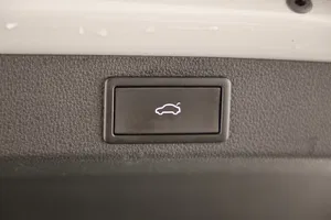 Skoda Superb Combi 1.4 TSI iV Sportline | Thumbnail 23 von 27