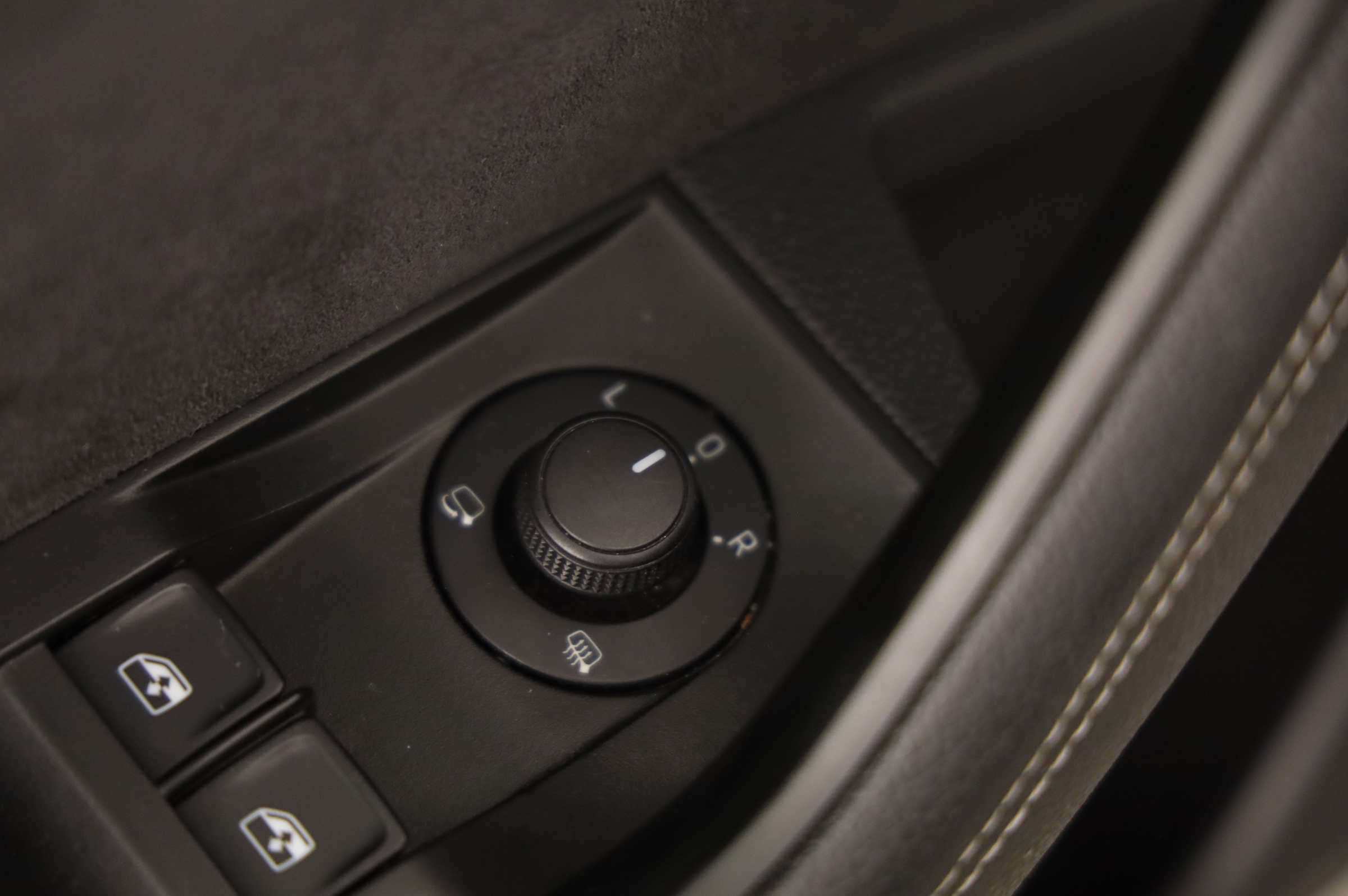 Skoda Superb Combi 1.4 TSI iV Sportline | Bild 7 von 27