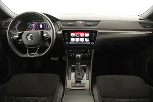 Skoda Superb Combi 1.4 TSI iV Sportline | Thumbnail 10 von 27