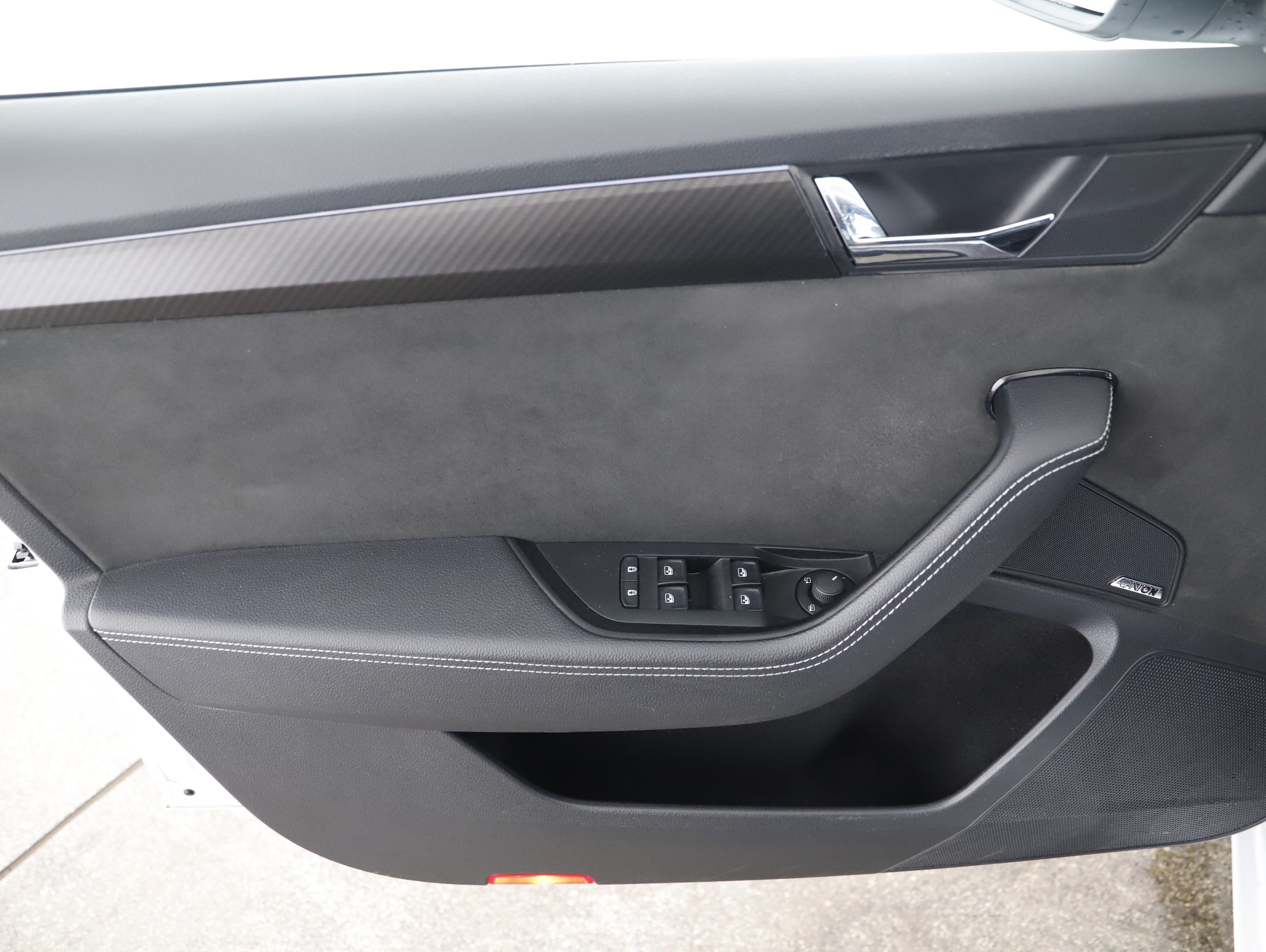 Skoda Superb Combi 1.4 TSI iV Sportline | Bild 3 von 24