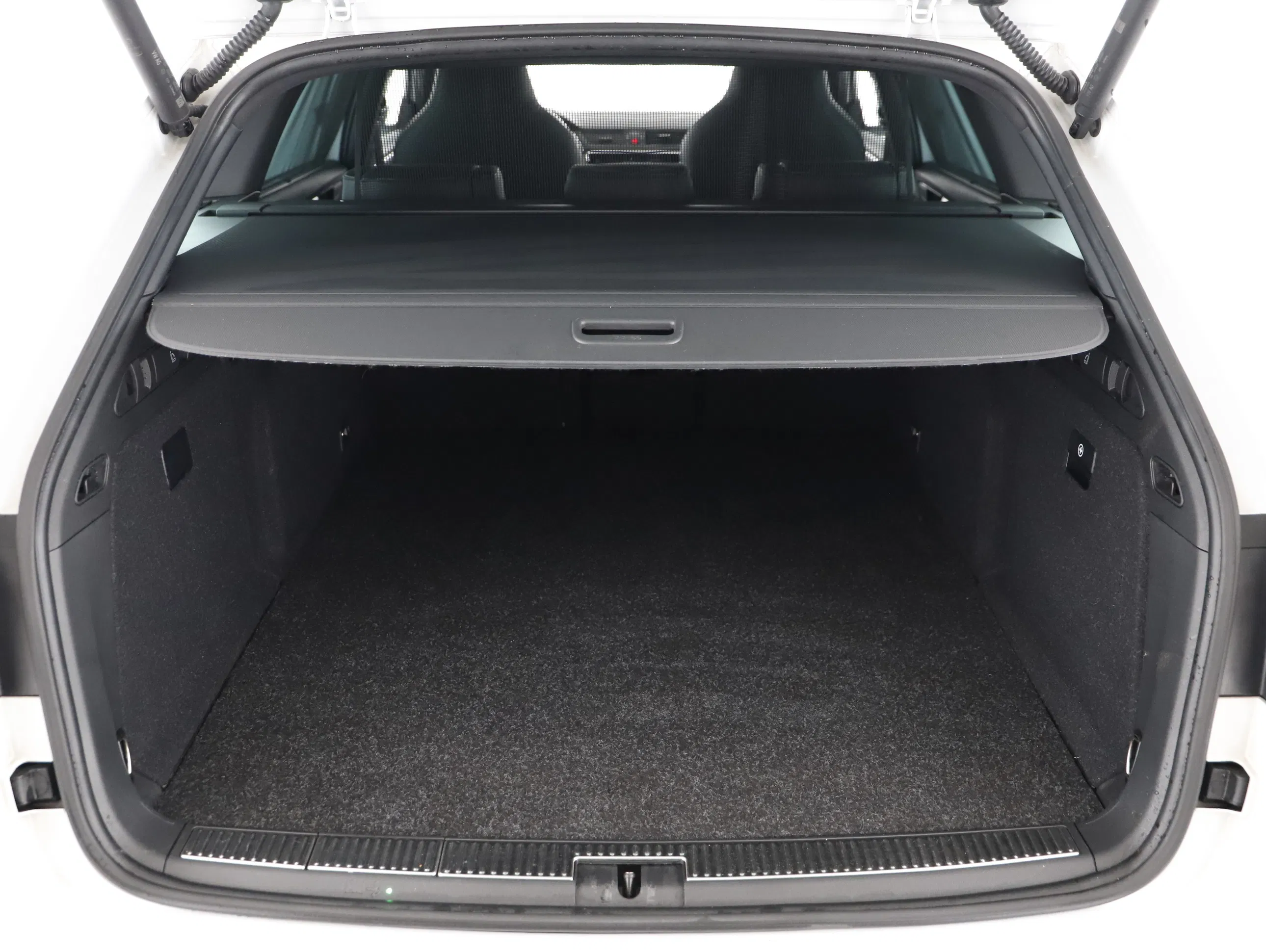 Skoda Superb Combi 1.4 TSI iV Sportline | Bild 19 von 24