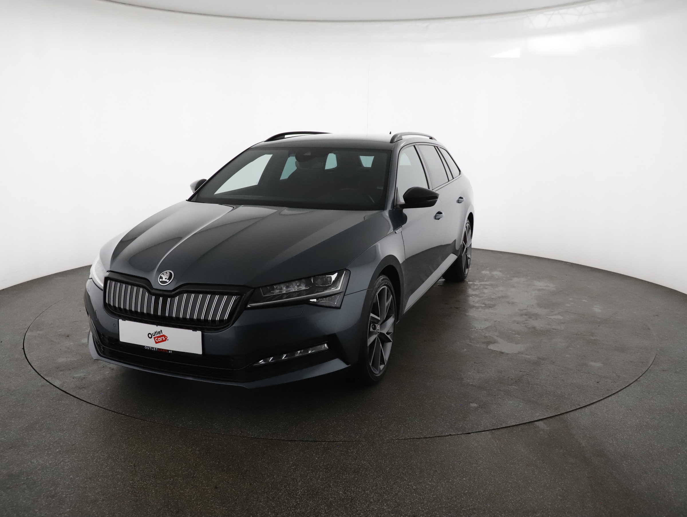 Skoda Superb Combi 1.4 TSI iV Sportline | Bild 2 von 31