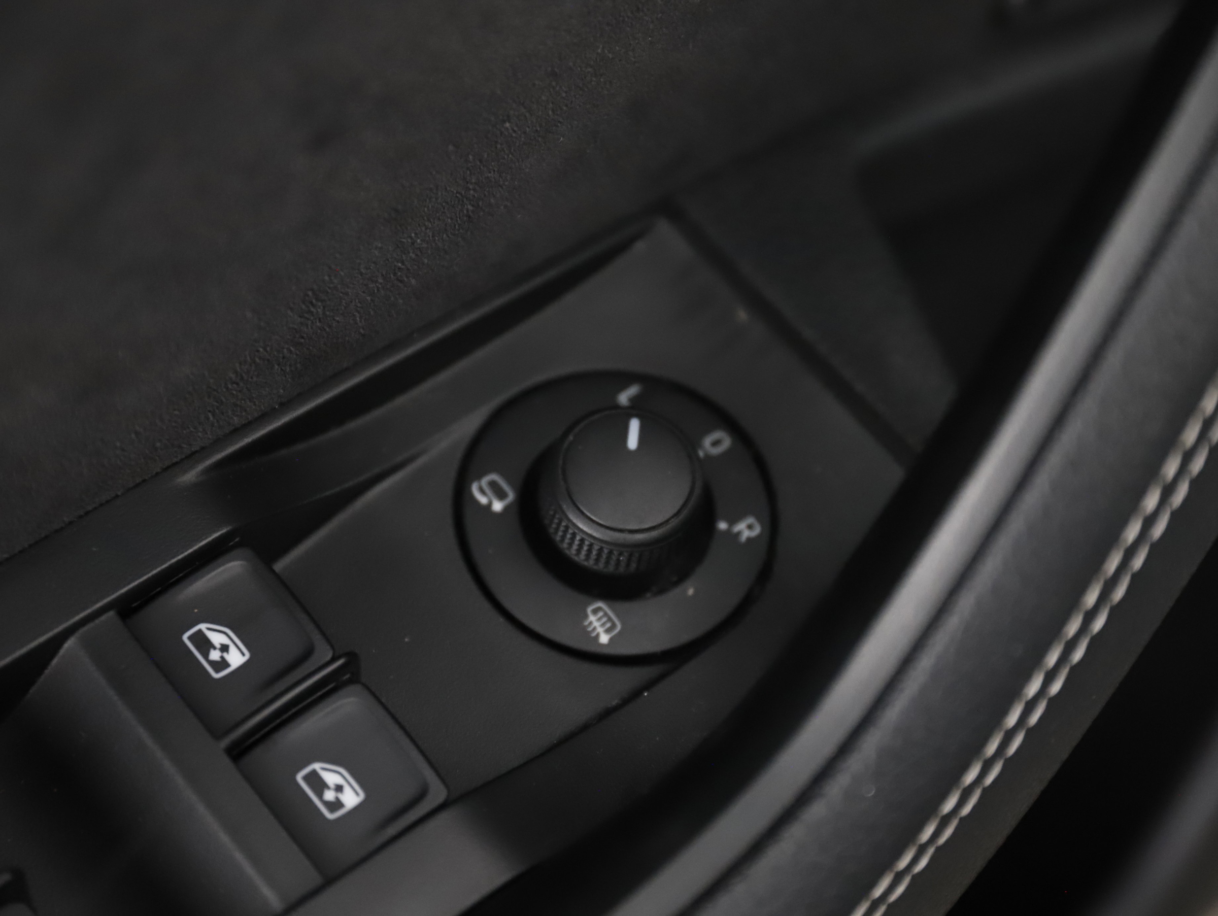 Skoda Superb Combi 1.4 TSI iV Sportline | Bild 13 von 31