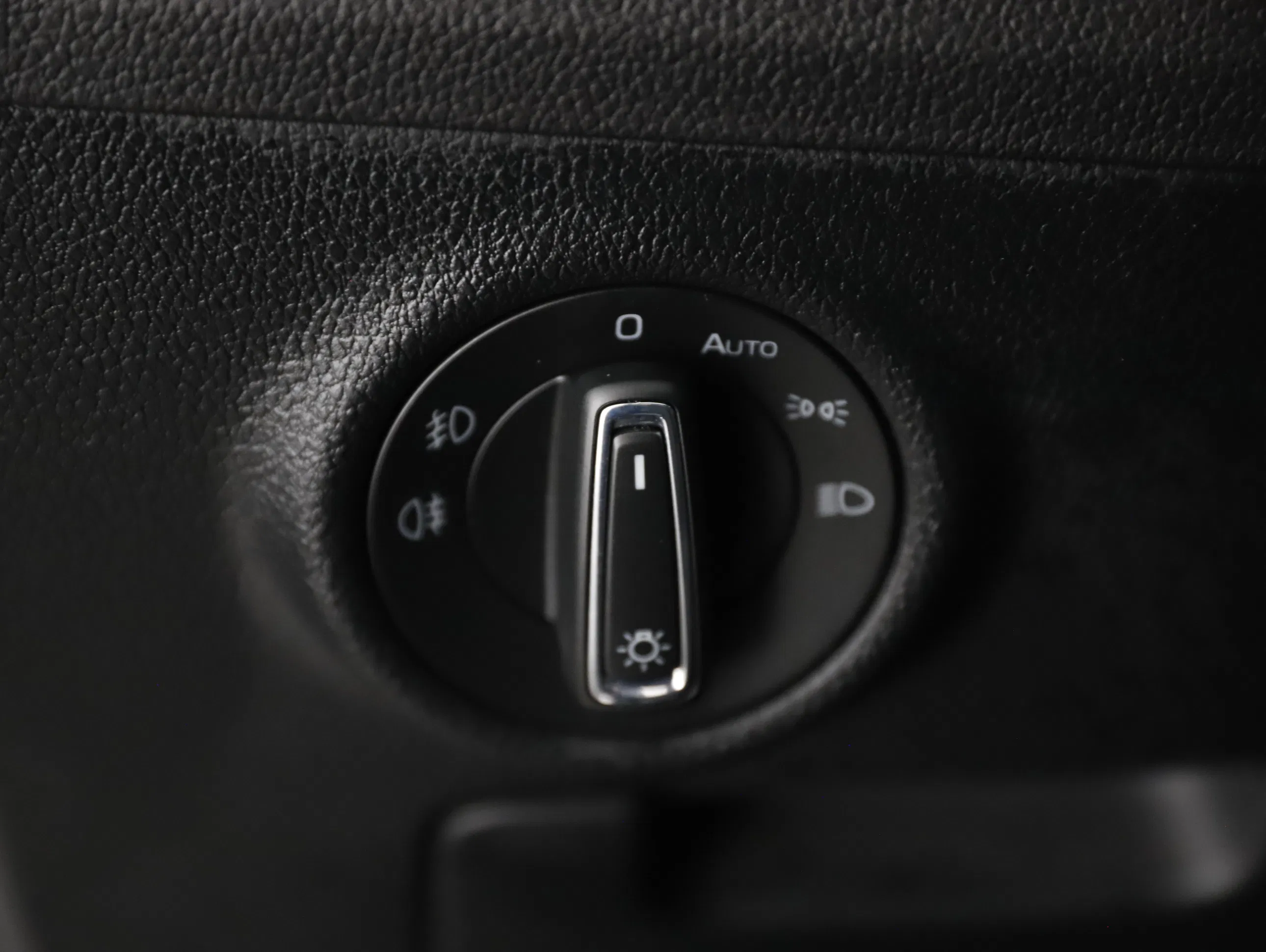 Skoda Superb Combi 1.4 TSI iV Sportline | Bild 14 von 31