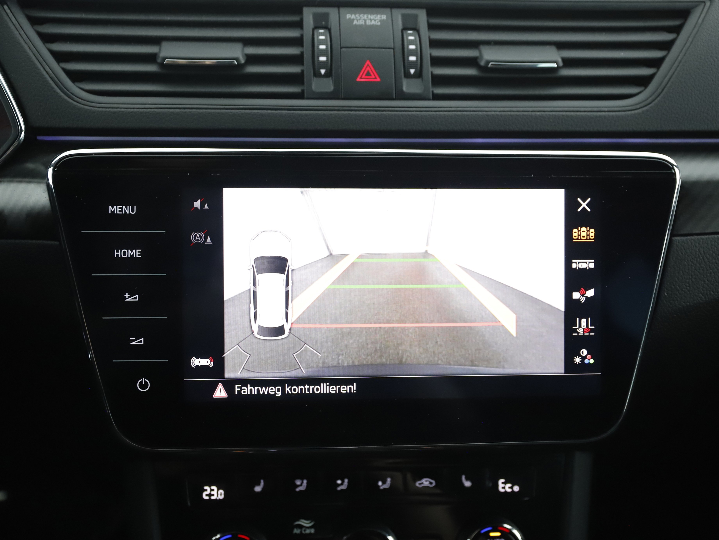 Skoda Superb Combi 1.4 TSI iV Sportline | Bild 24 von 31