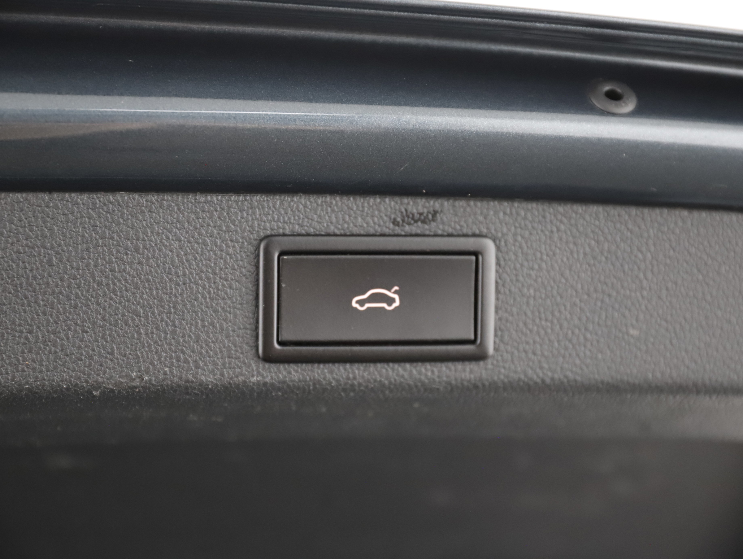 Skoda Superb Combi 1.4 TSI iV Sportline | Bild 29 von 31