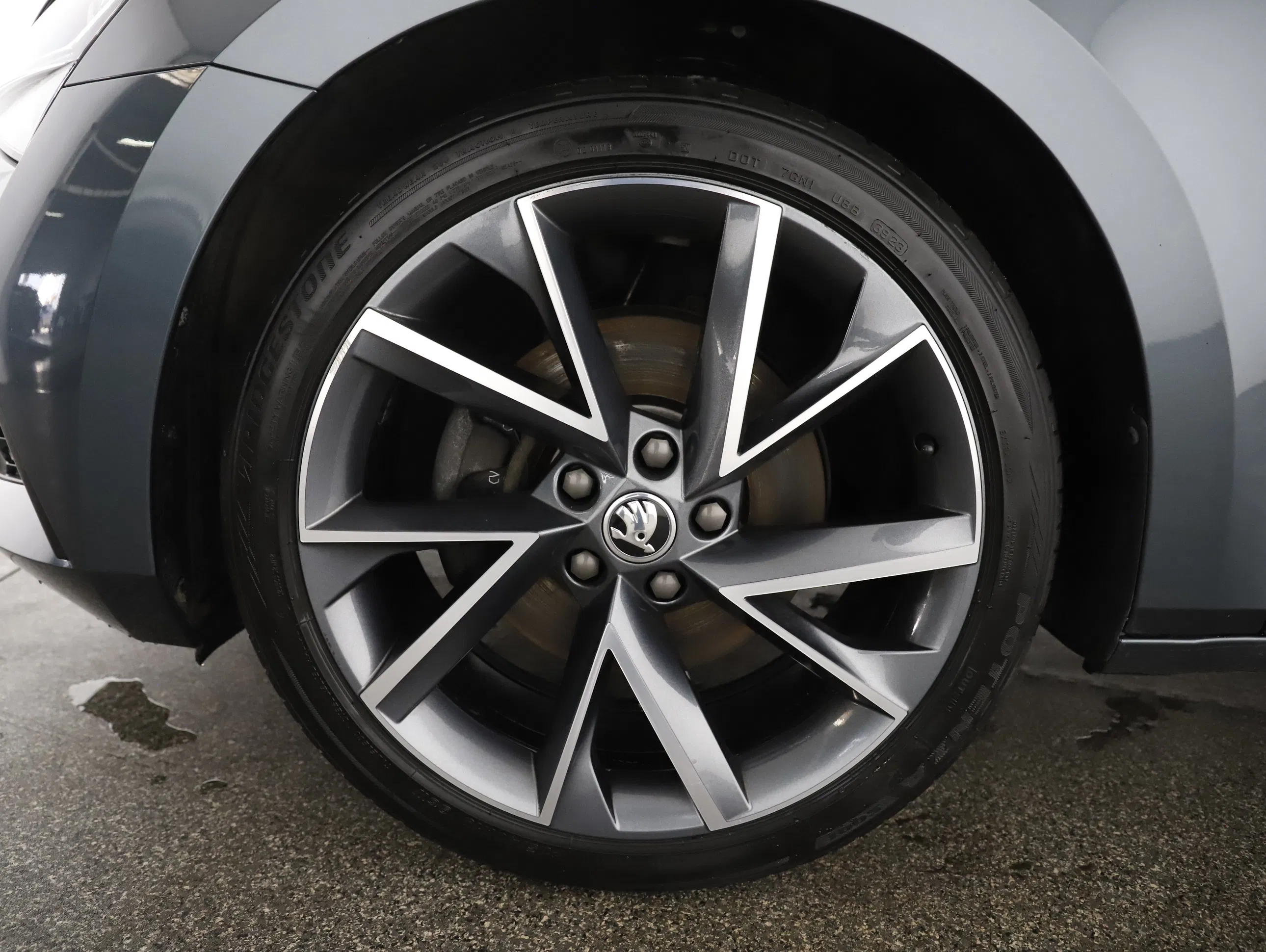 Skoda Superb Combi 1.4 TSI iV Sportline | Bild 31 von 31