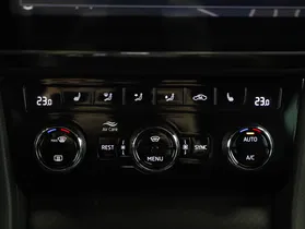 Skoda Superb Combi 1.4TSI iV Sportline | Thumbnail 18 von 25