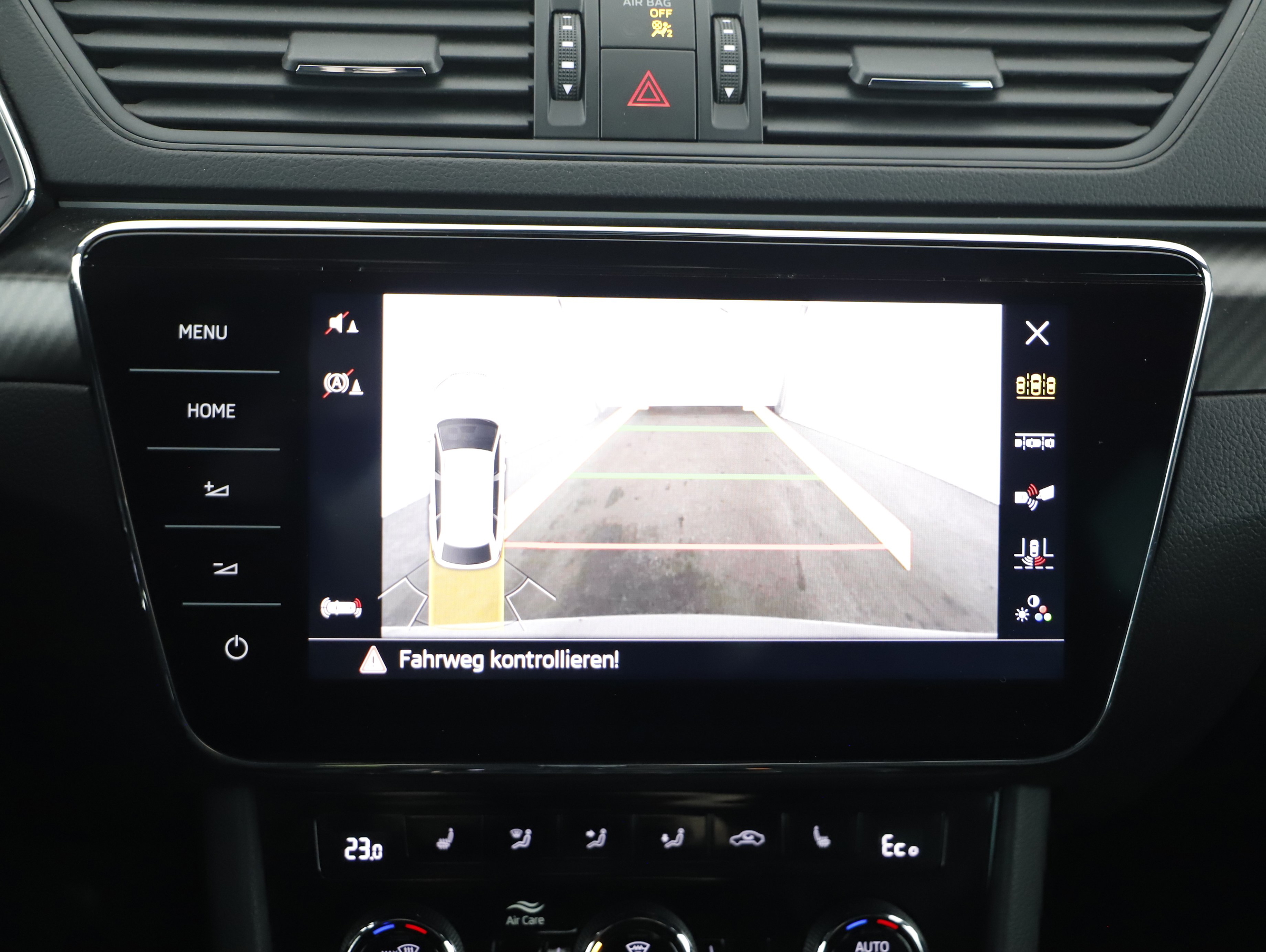 Skoda Superb Combi 1.4TSI iV Sportline | Bild 17 von 25