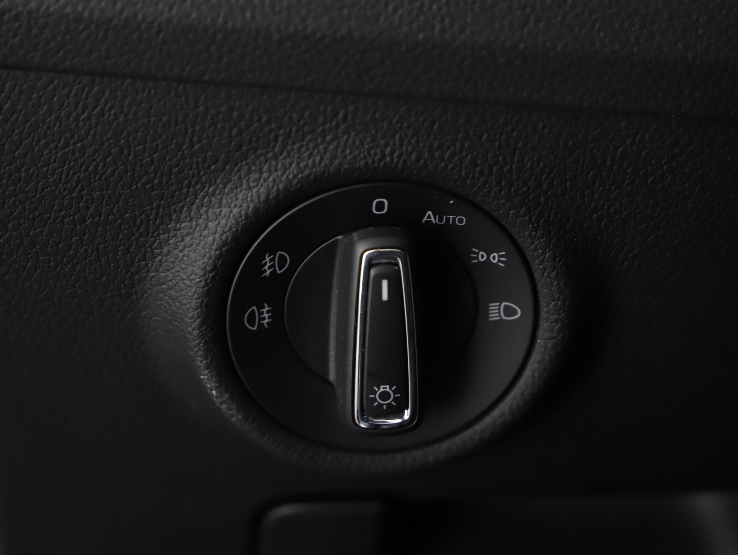 Skoda Superb Combi 1.4 TSI iV Sportline | Bild 18 von 31