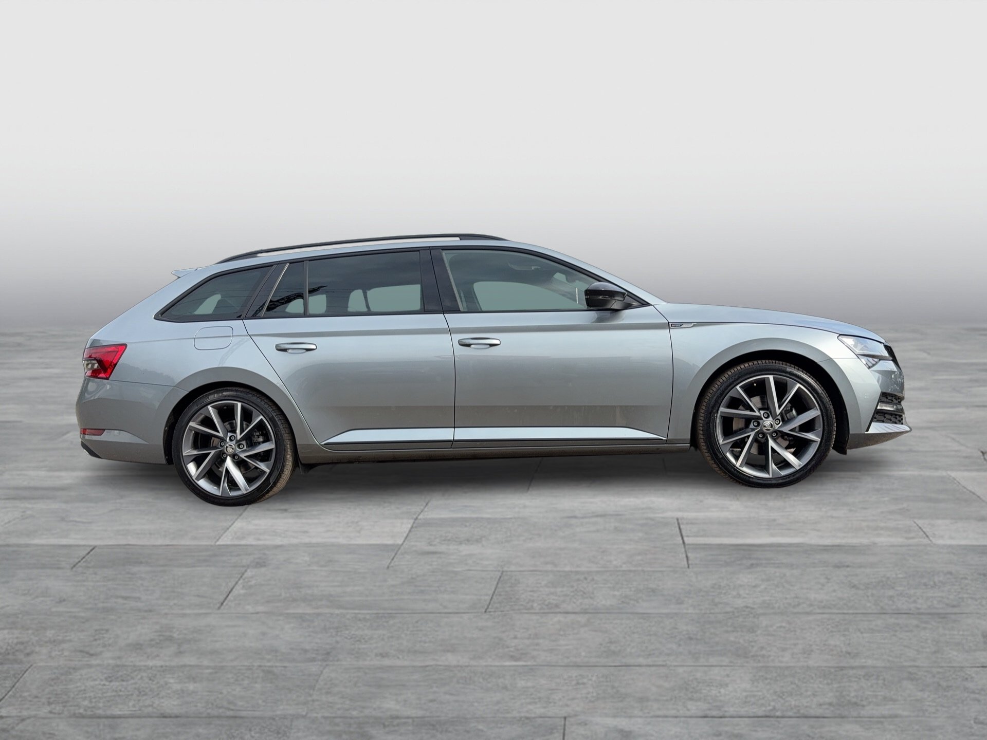 Skoda Superb Combi 1.4 TSI iV Sportline | Bild 30 von 31