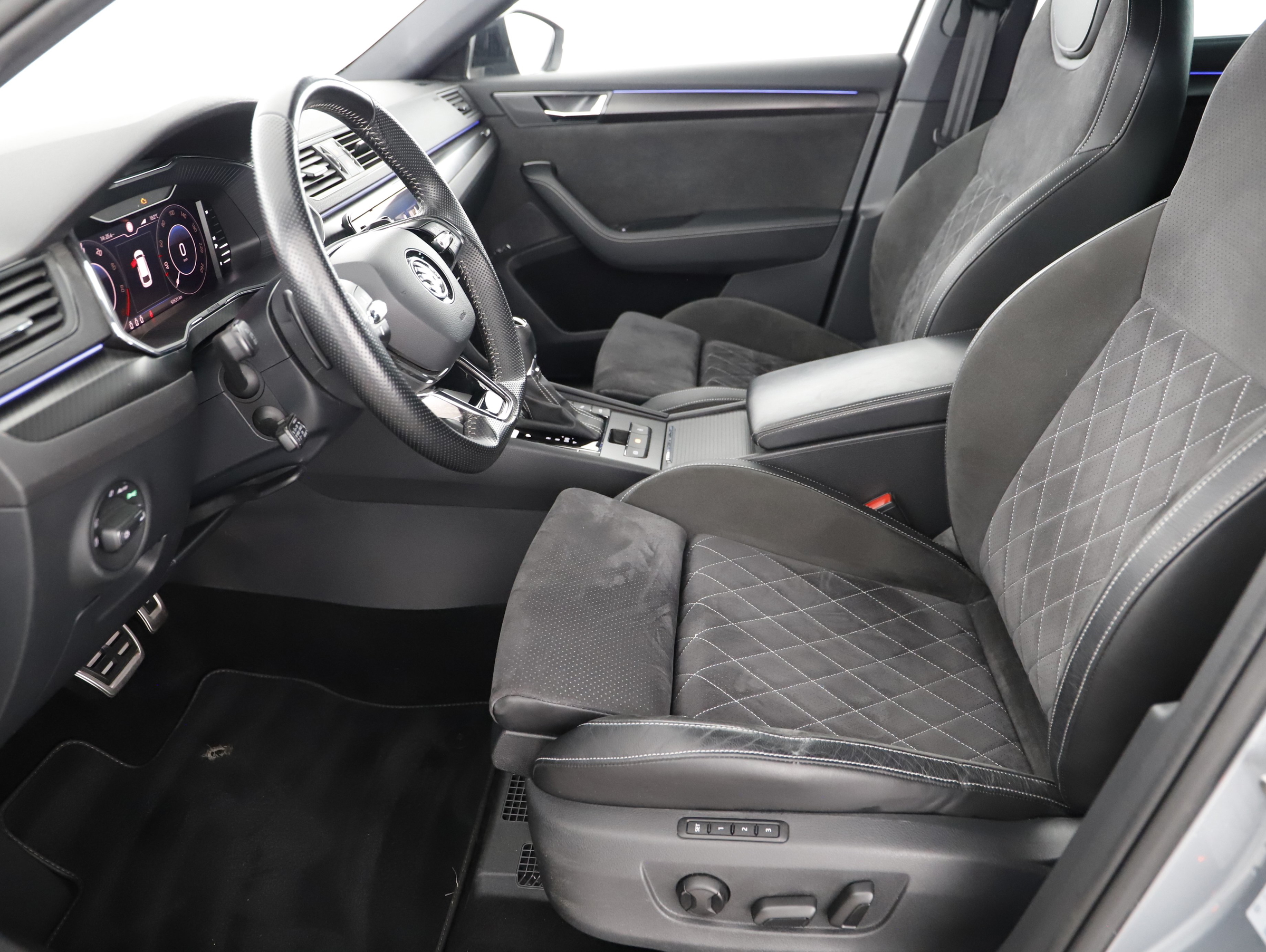 Skoda Superb Combi 1.4 TSI iV Sportline | Bild 5 von 31