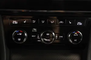 Skoda Superb Combi 1.4 TSI iV Sportline | Thumbnail 14 von 27