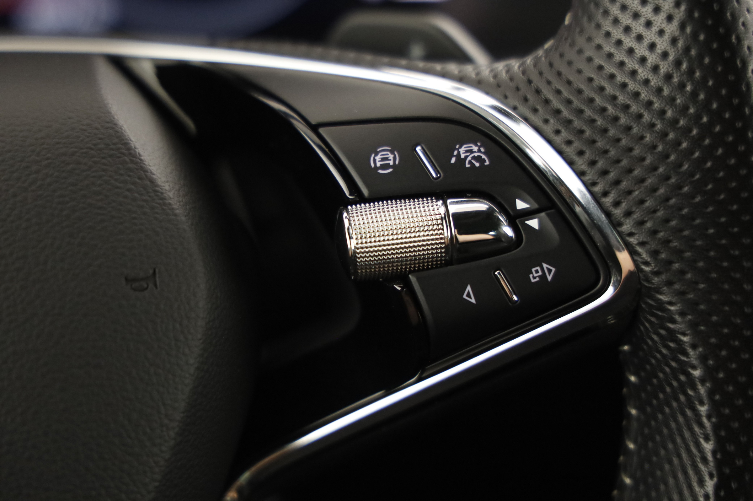 Skoda Superb Combi 1.4 TSI iV Sportline | Bild 15 von 27