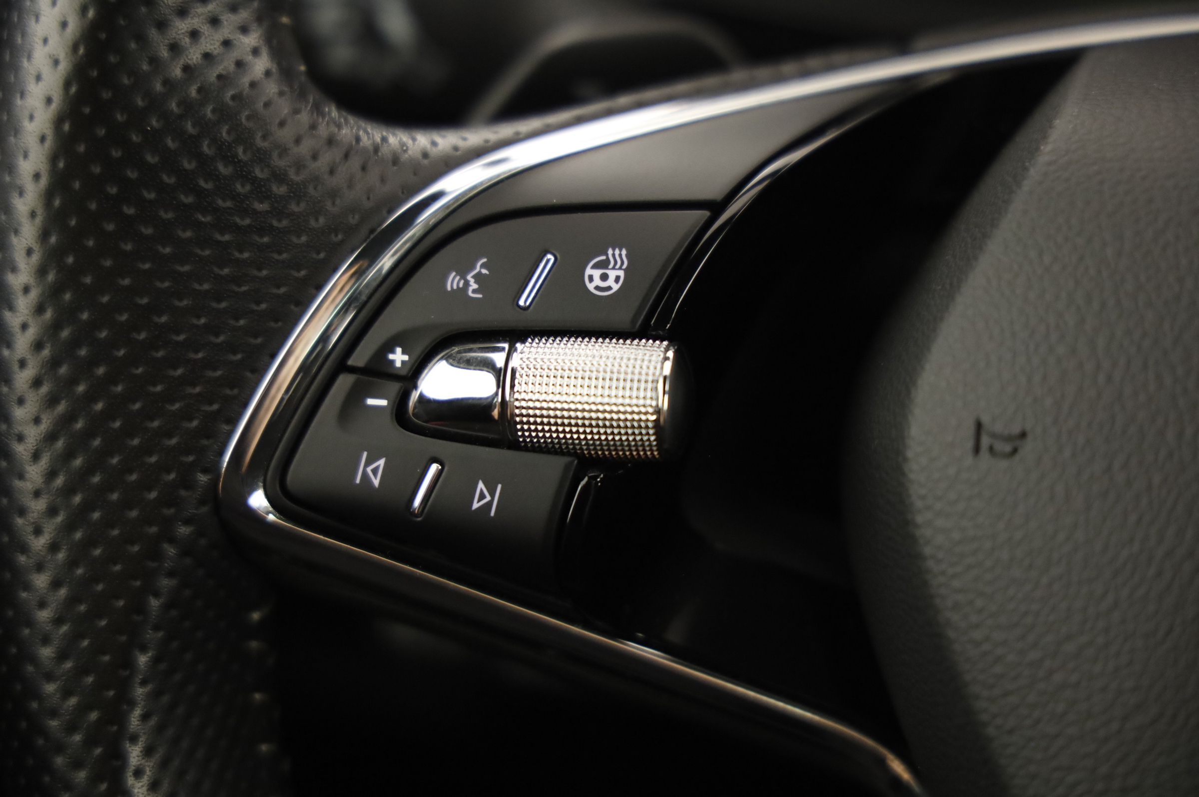 Skoda Superb Combi 1.4 TSI iV Sportline | Bild 16 von 27