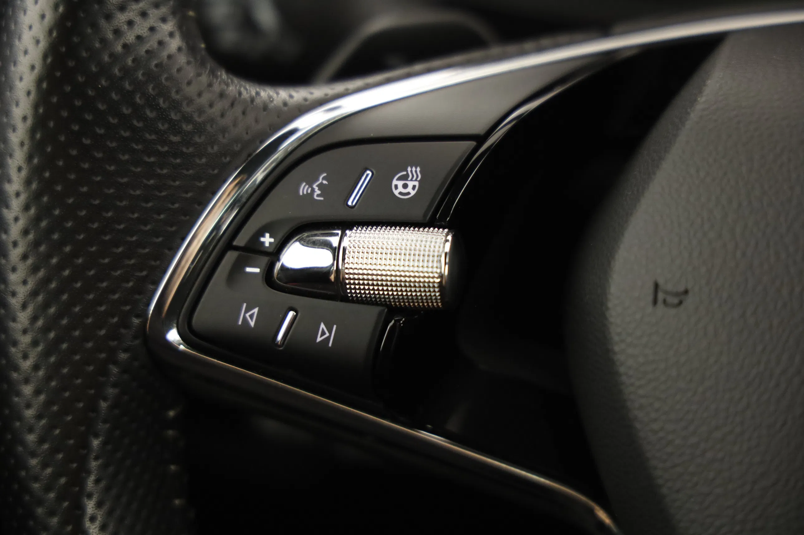 Skoda Superb Combi 1.4 TSI iV Sportline | Bild 16 von 27