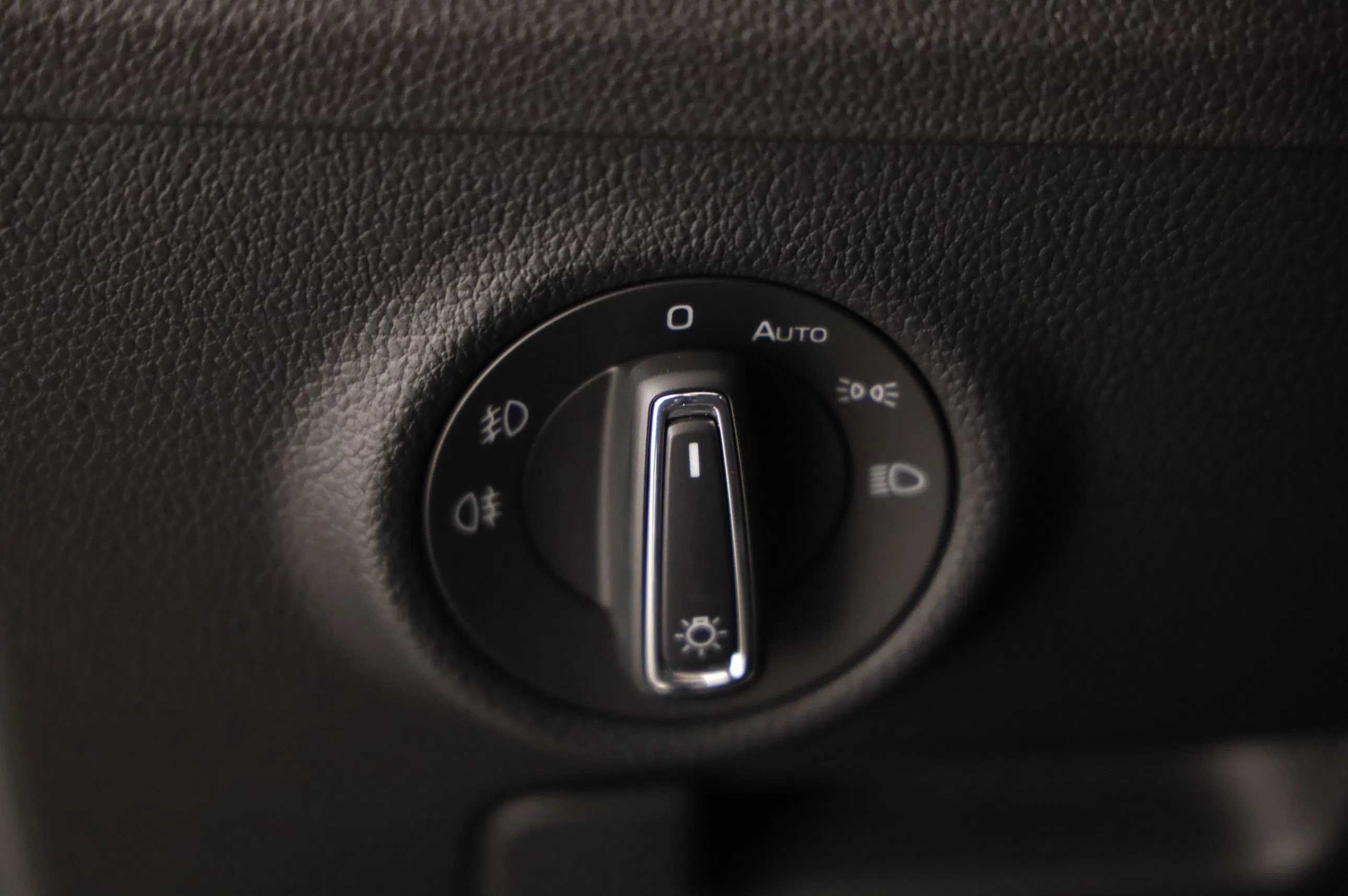 Skoda Superb Combi 1.4 TSI iV Sportline | Bild 18 von 27