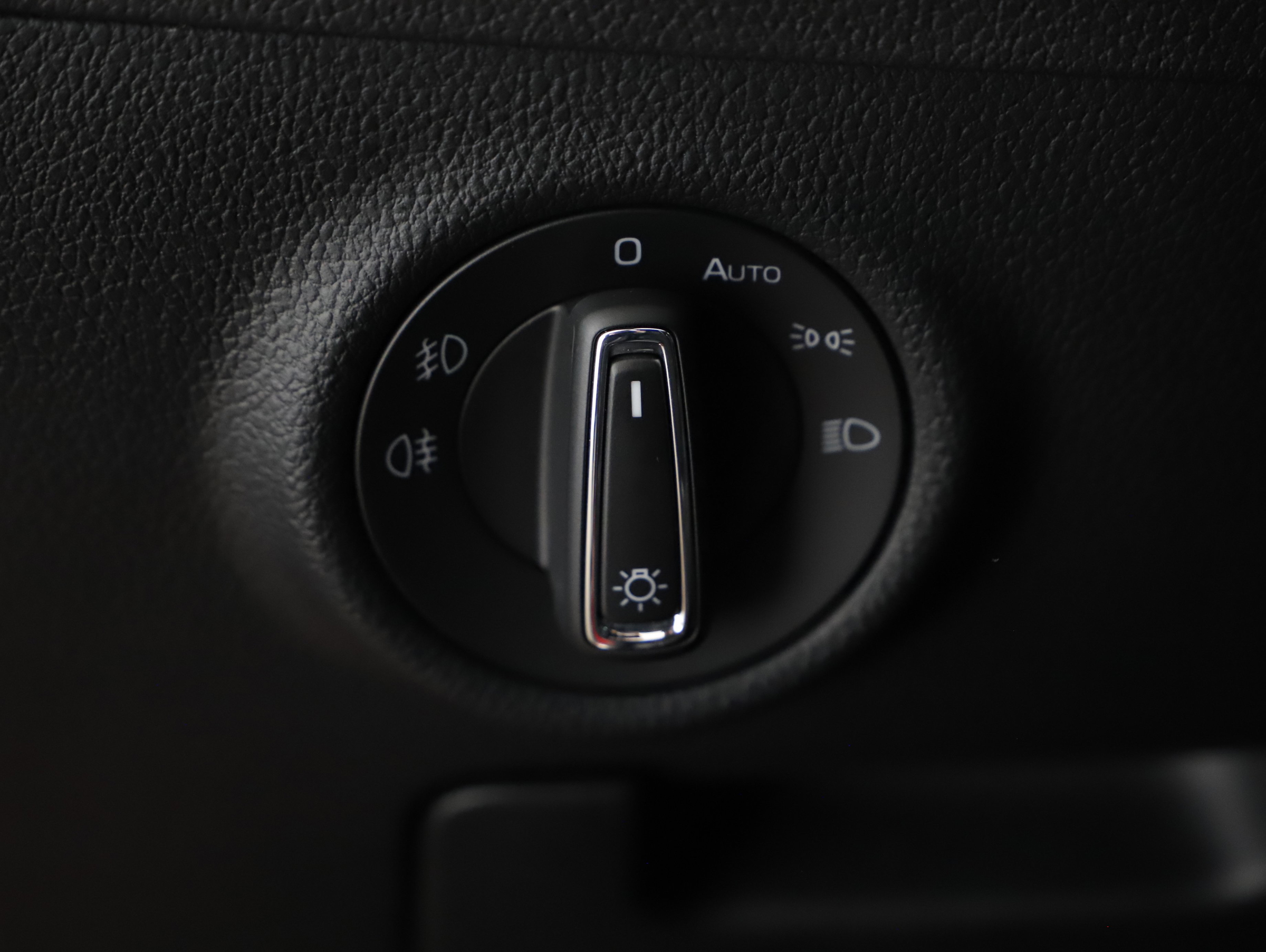 Skoda Superb Combi 1.4 TSI iV Sportline | Bild 6 von 23