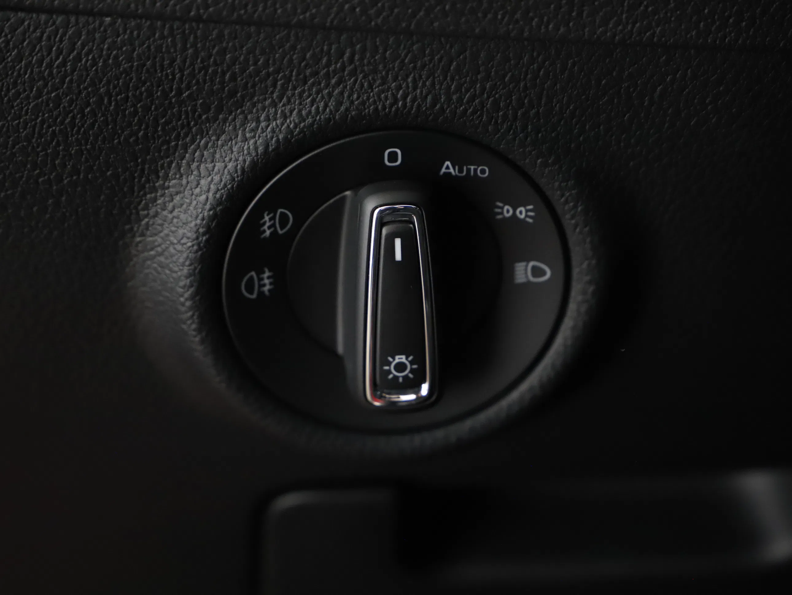 Skoda Superb Combi 1.4 TSI iV Sportline | Bild 6 von 23