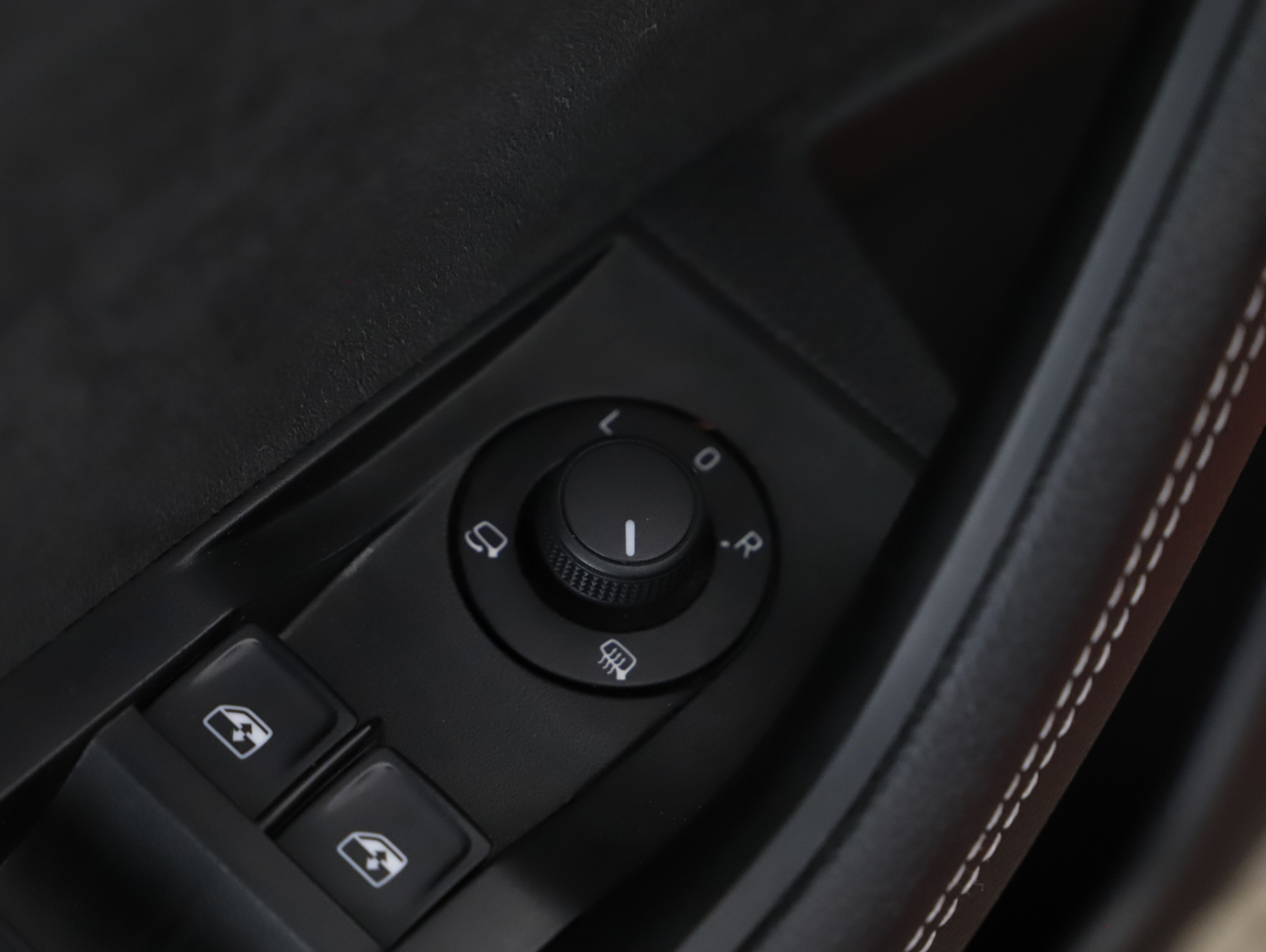 Skoda Superb Combi 1.4 TSI iV Sportline | Bild 7 von 23