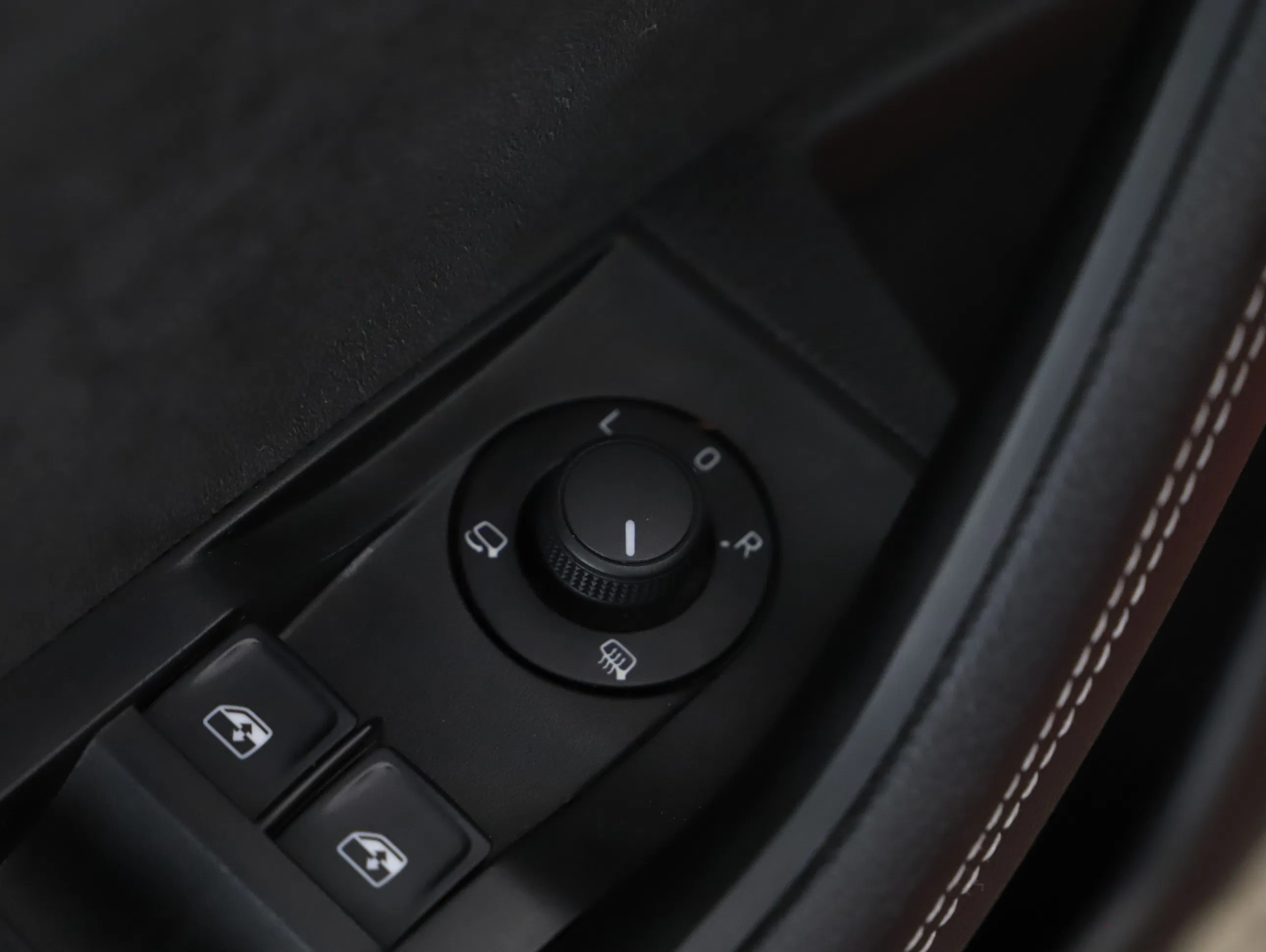 Skoda Superb Combi 1.4 TSI iV Sportline | Bild 7 von 23