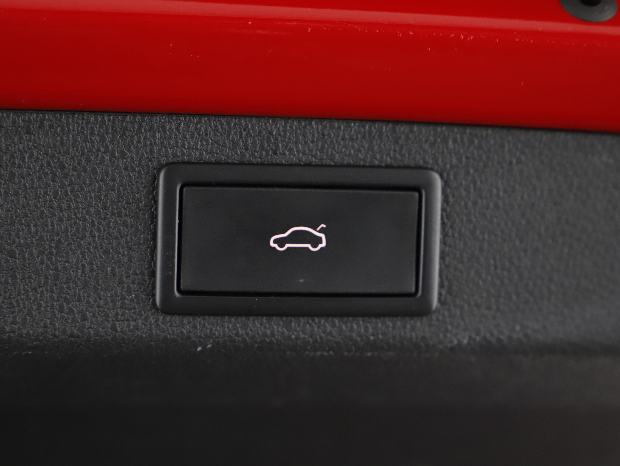 Skoda Superb Combi 1.4 TSI iV Sportline | Bild 21 von 23