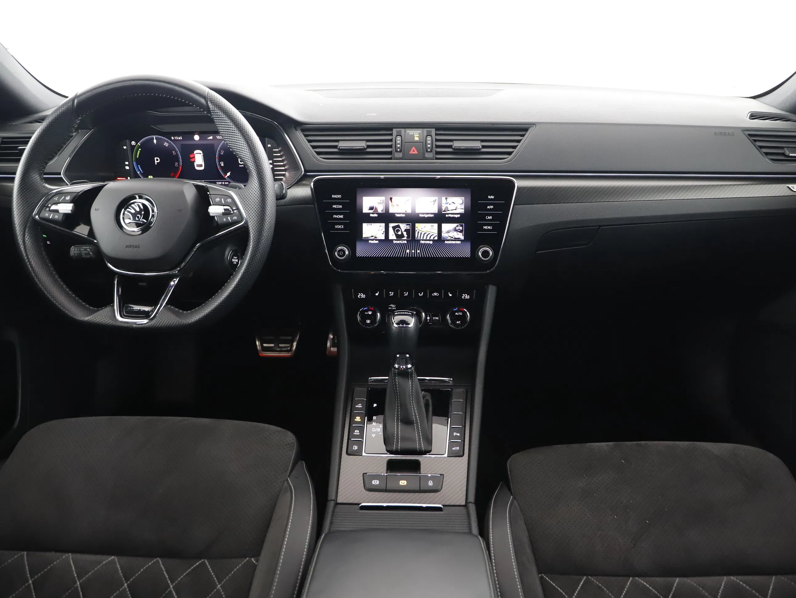 Skoda Superb Combi 1.4 TSI iV Sportline | Bild 13 von 23