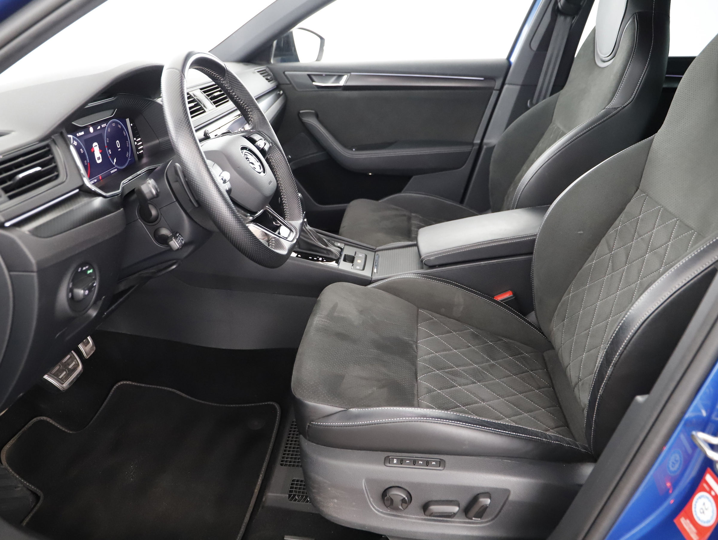 Bild eines Skoda Superb Combi 1.4 TSI iV Sportline
