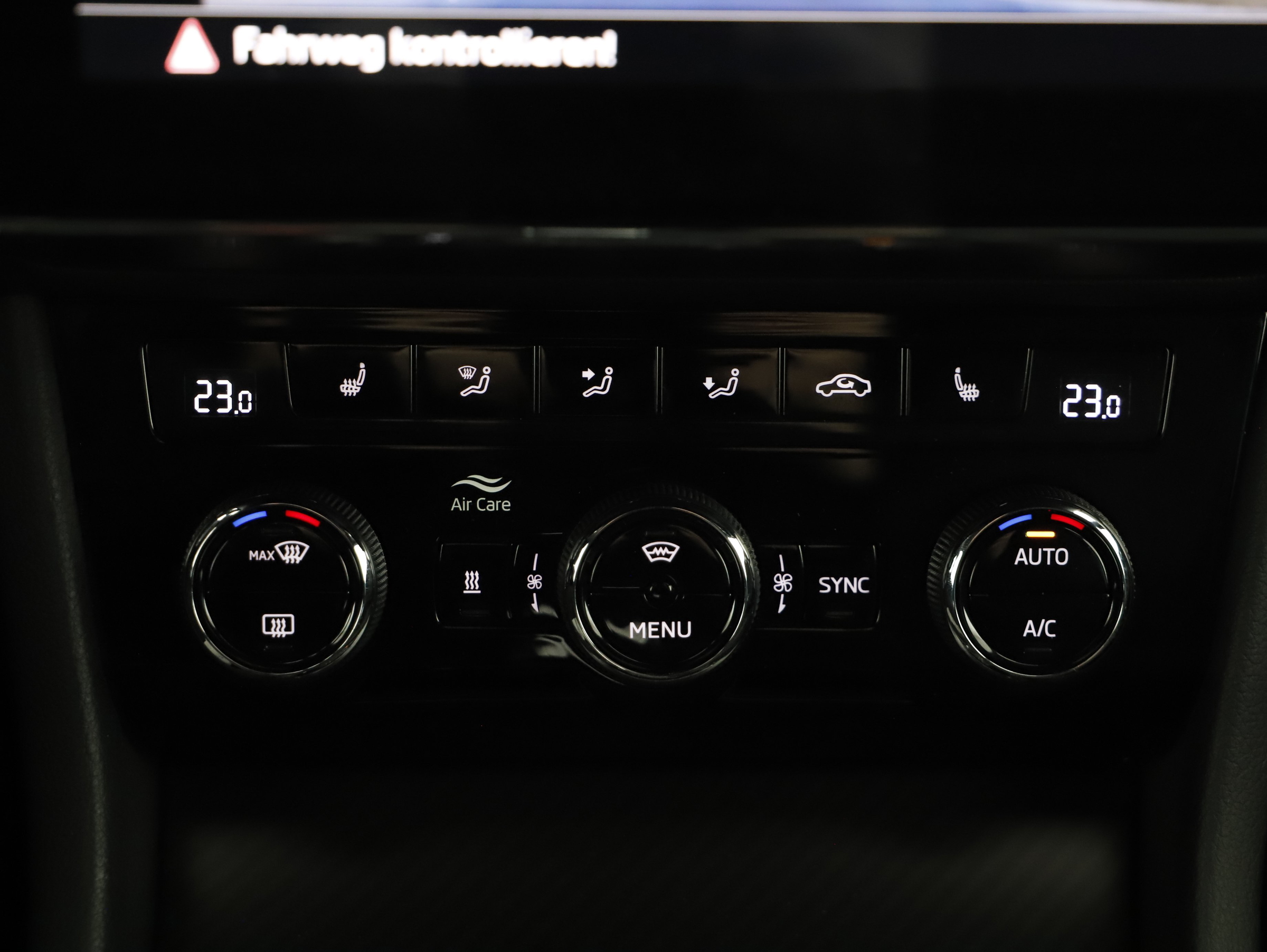 Skoda Superb Combi 1.4 TSI iV Sportline | Bild 10 von 23