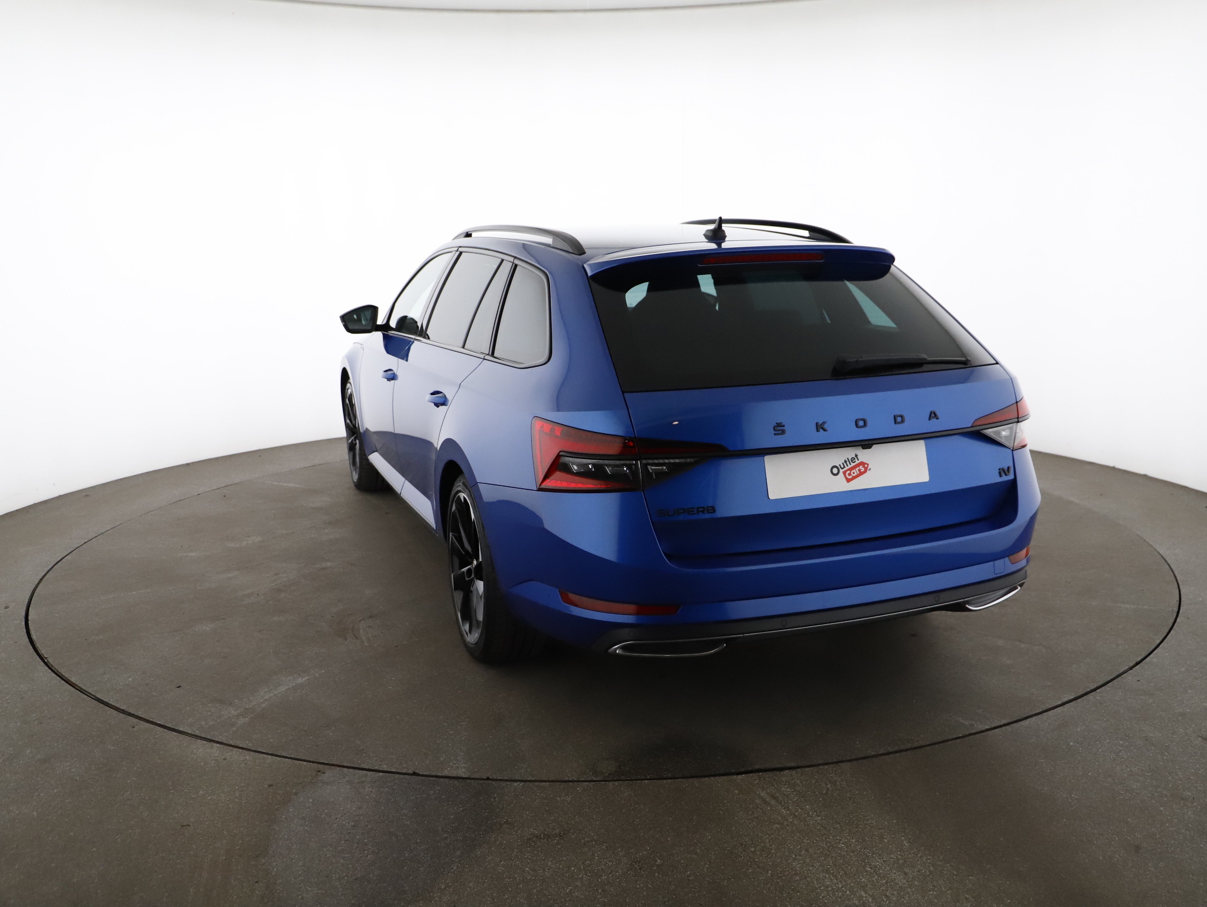 Skoda Superb Combi 1.4 TSI iV Sportline | Bild 19 von 23