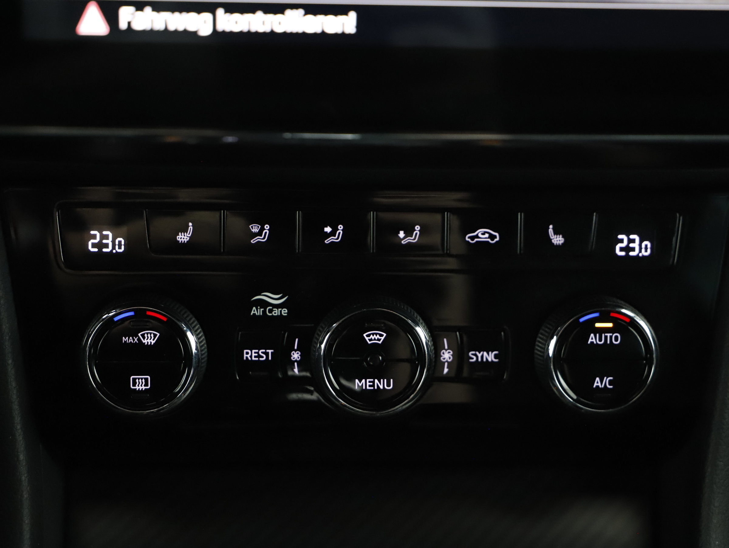 Skoda Superb Combi 1.4 TSI iV Sportline | Bild 10 von 23