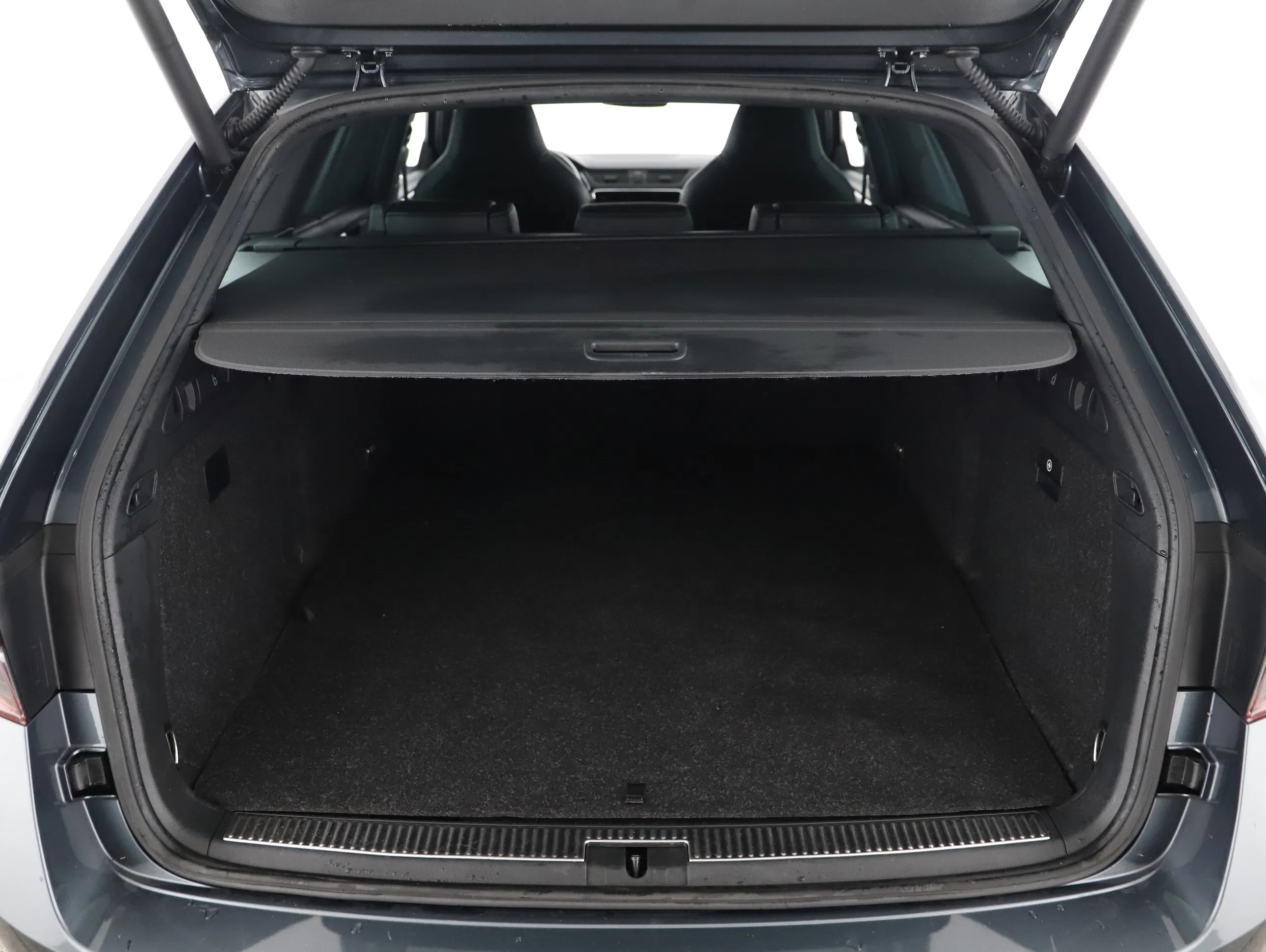 Skoda Superb Combi 1.4 TSI iV Sportline | Bild 20 von 22