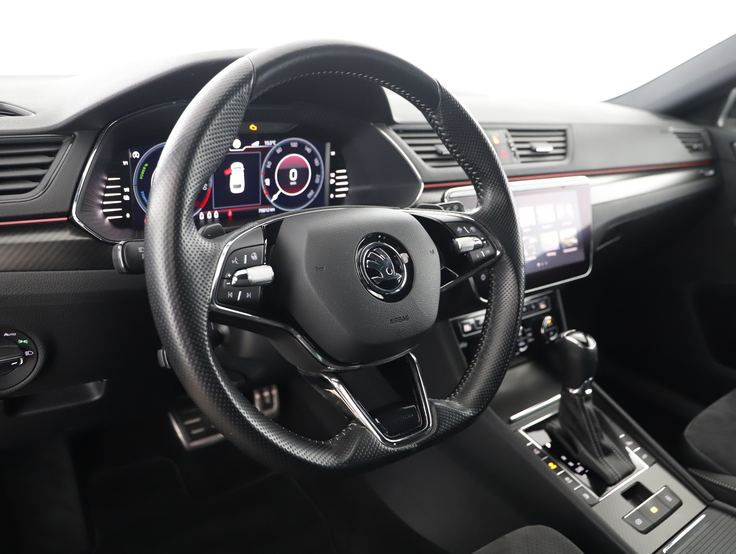 Skoda Superb Combi 1.4 TSI iV Sportline | Bild 4 von 23