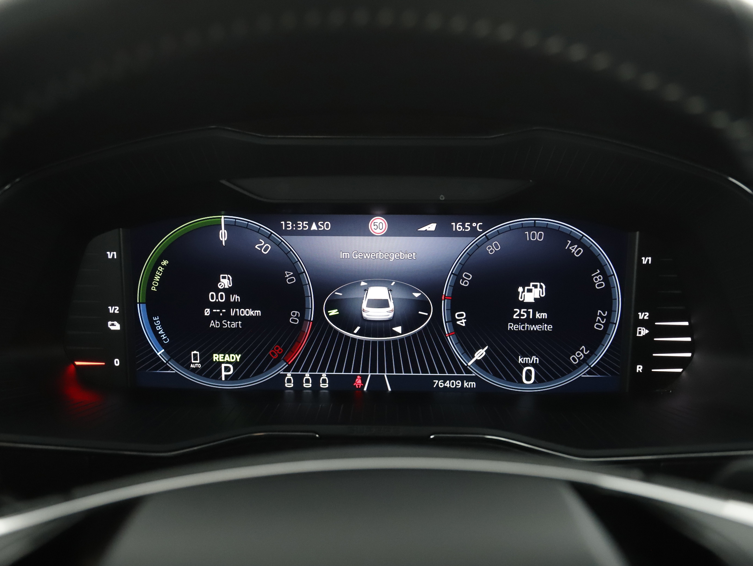 Skoda Superb Combi 1.4 TSI iV Sportline | Bild 12 von 31